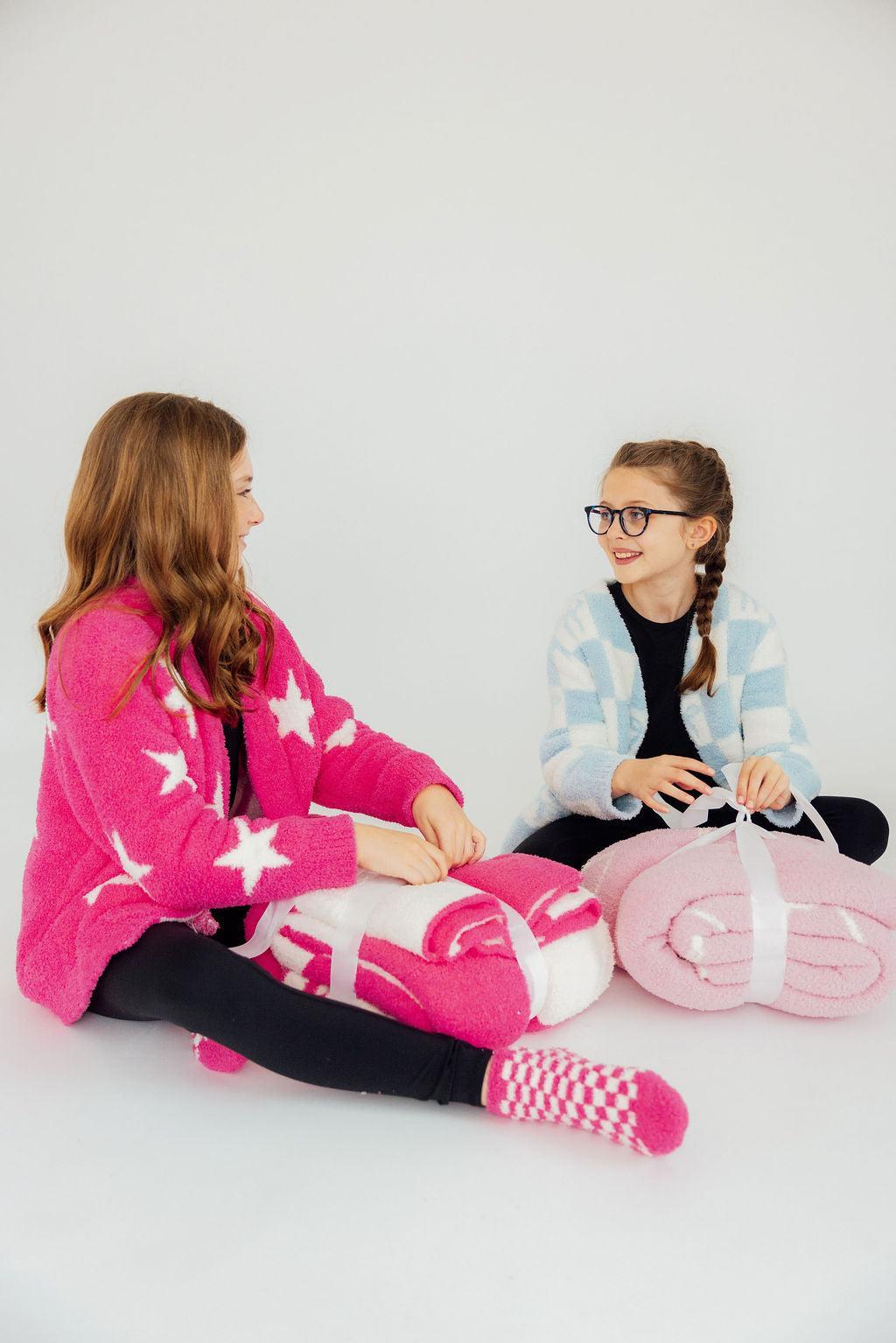 Kids Cozy Blanket - Bright Pink Checker Bow - Mila & Rose ®