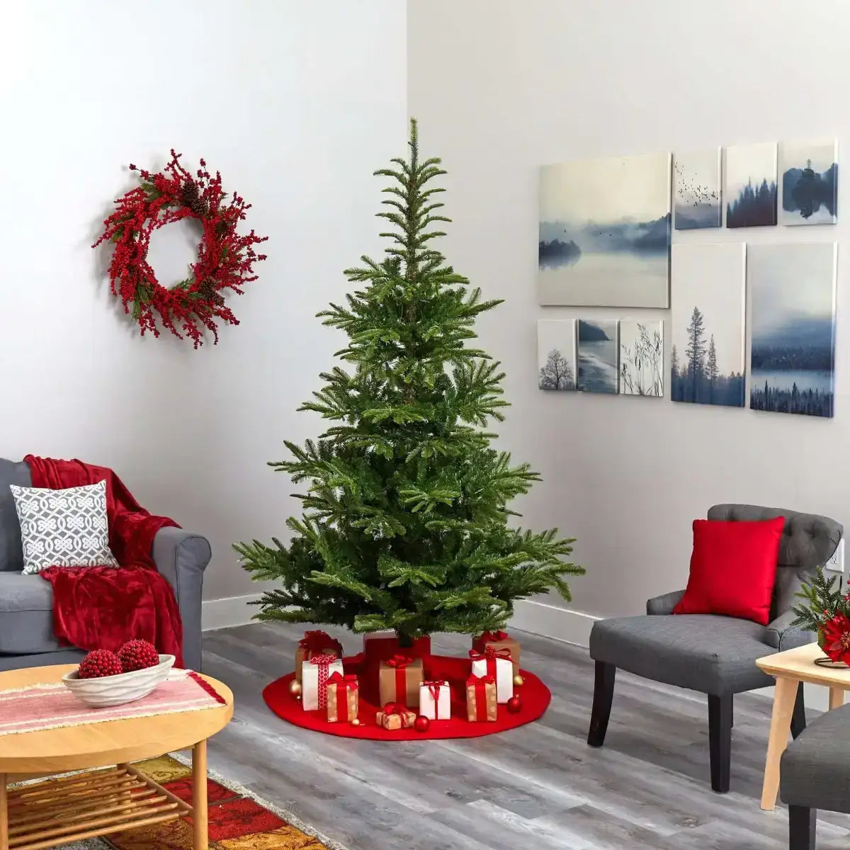 7.5’ Layered Washington Spruce Artificial Christmas Tree with 550 Clear LED Lights and 1325 Bendable Branches - Green