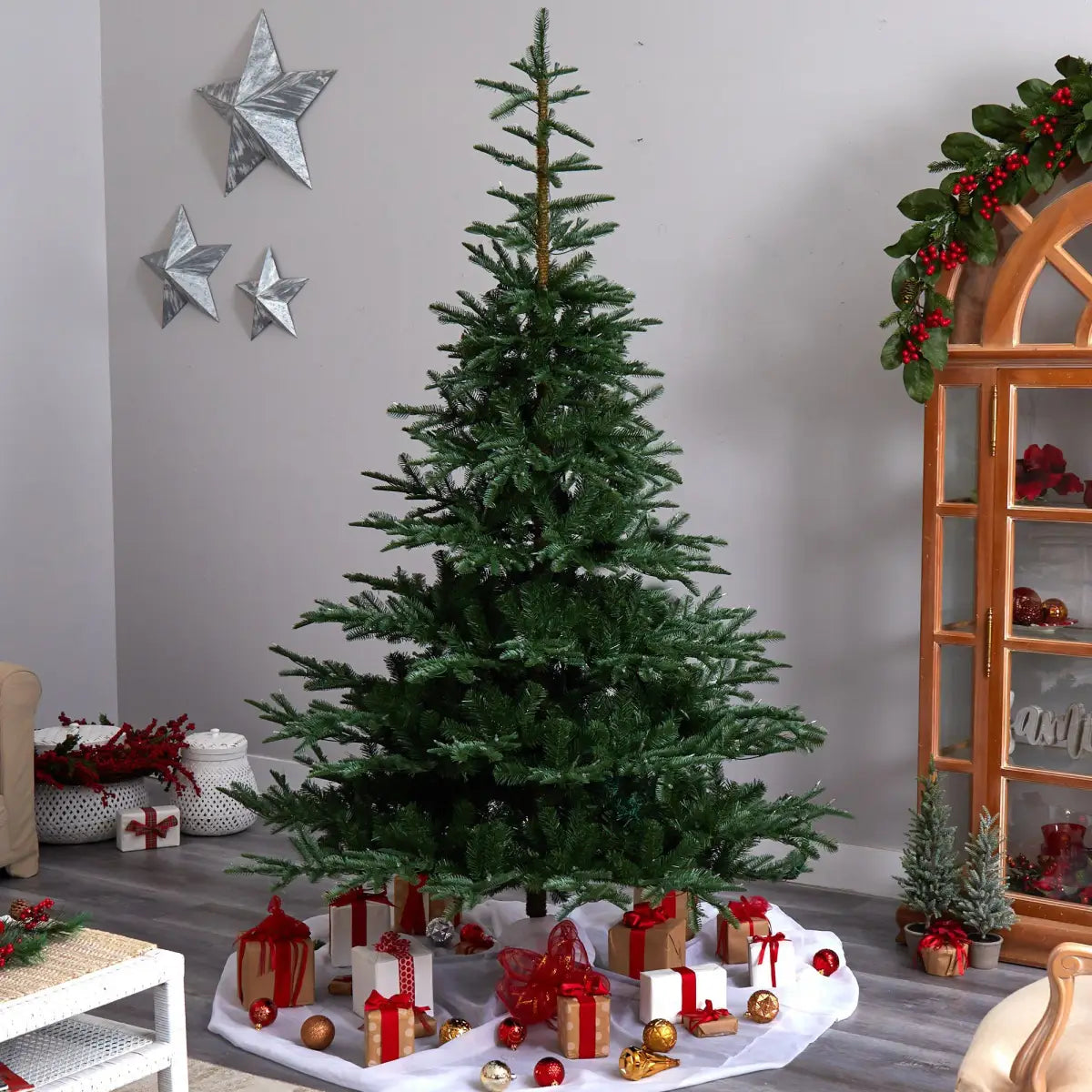 8’ Layered Washington Spruce Christmas Tree with 650 Clear Lights and 1561 Bendable Branches - Green - Nearly Natural