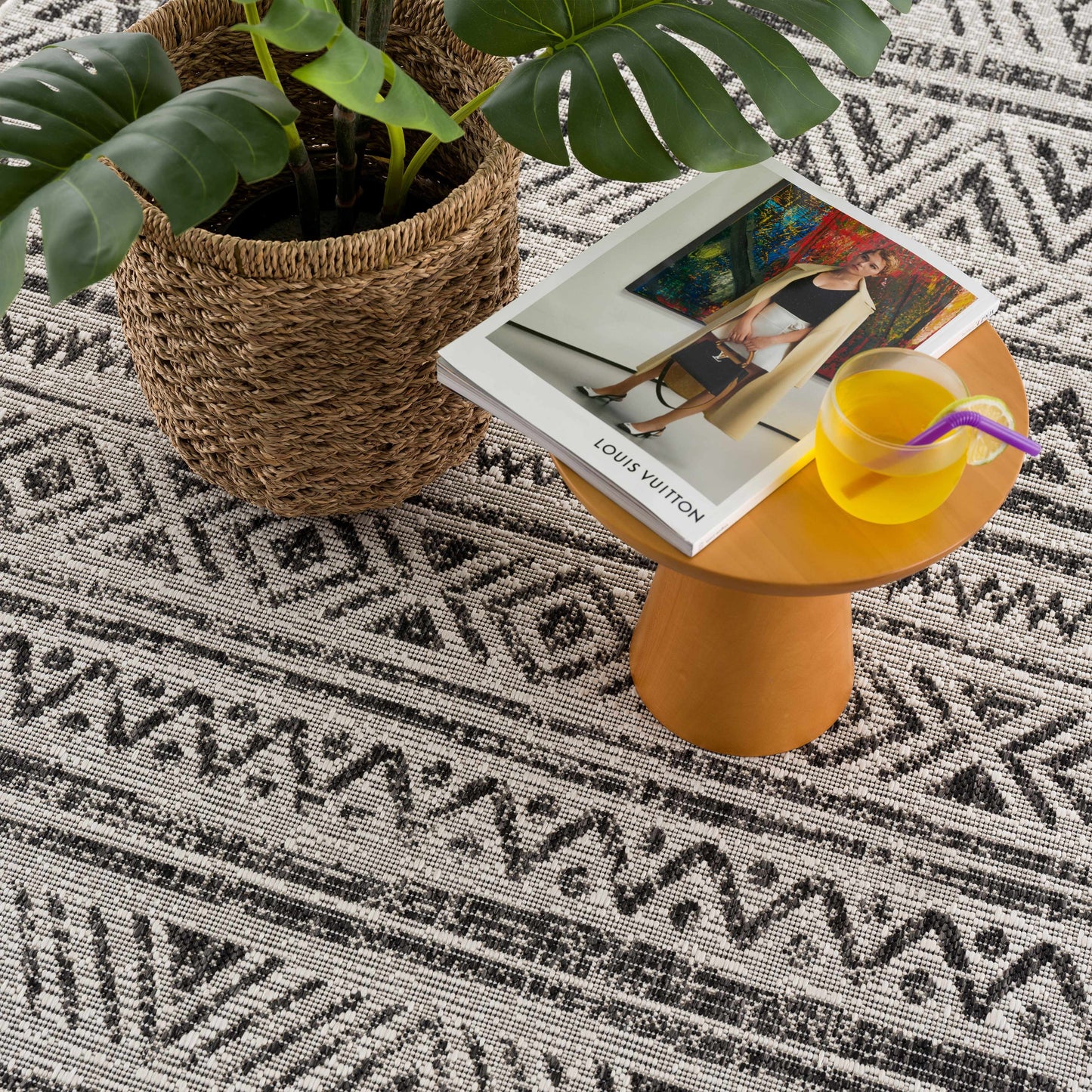 Catrine Indoor & Outdoor Rug - Clearance - Boutique Rugs