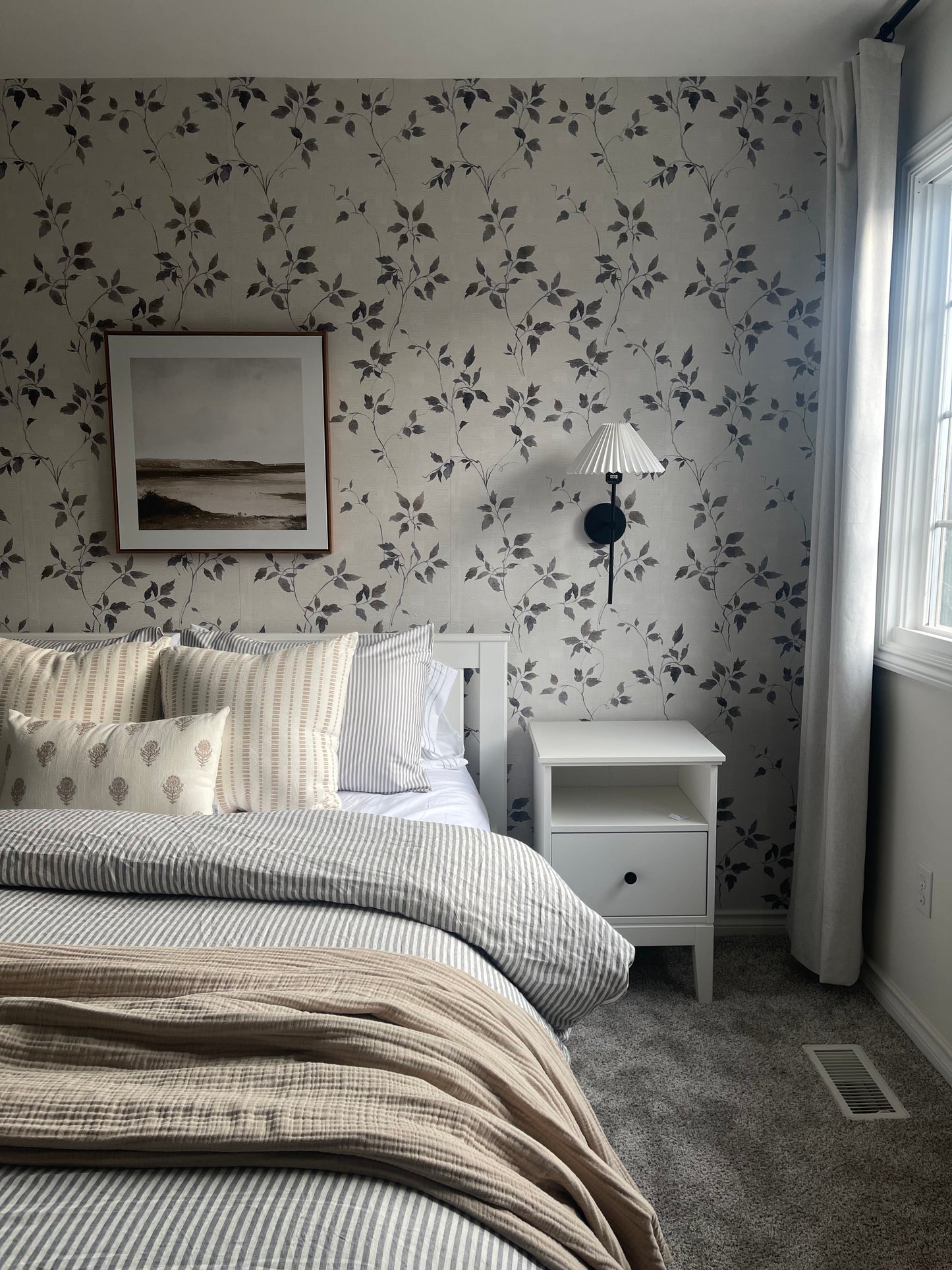 Augustus Wallpaper - Loomwell Home Goods