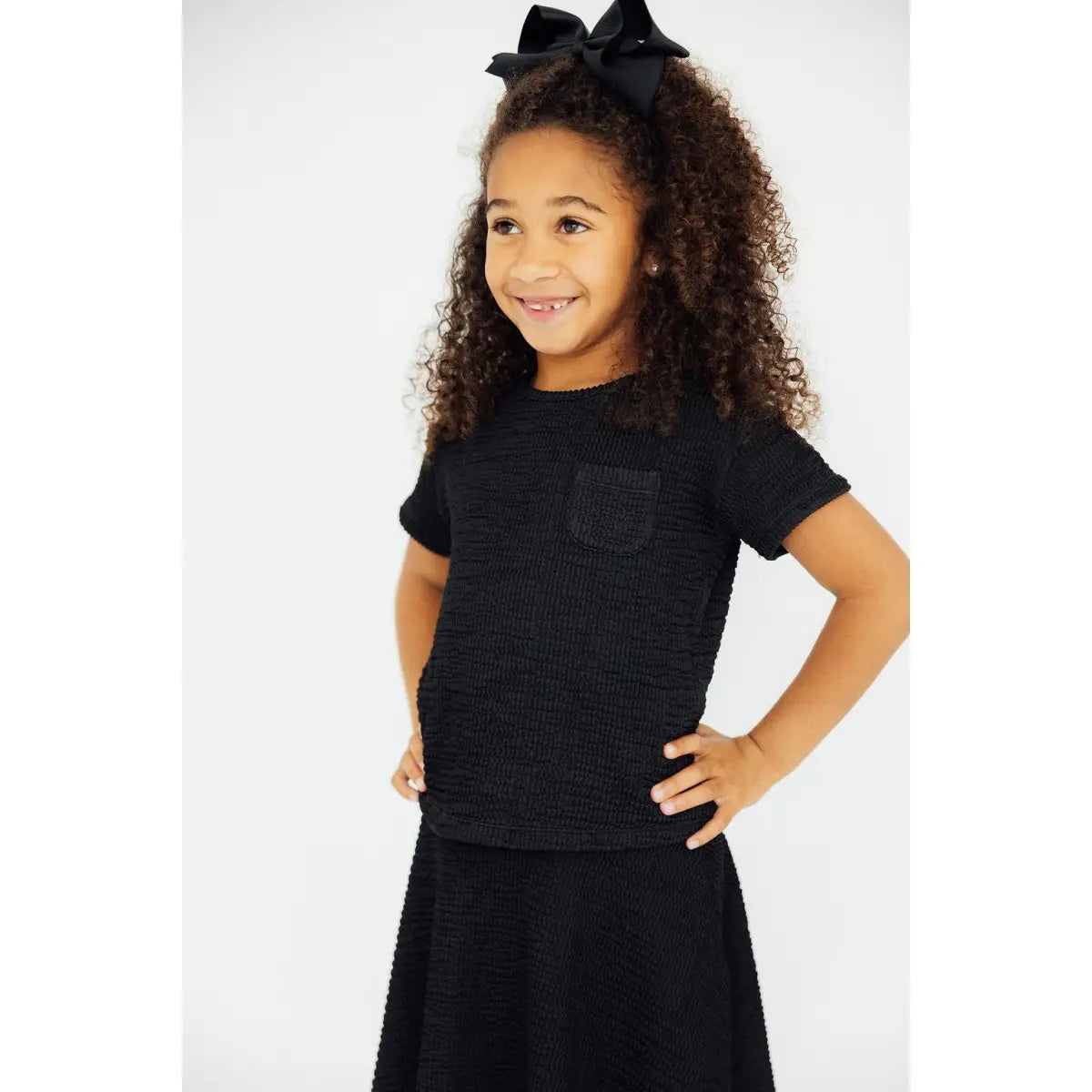 Black Scrunchy Pocket Tee - Mila & Rose ®