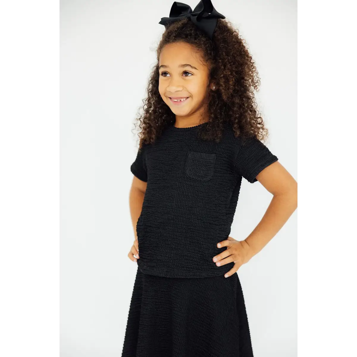 Black Scrunchy Pocket Tee - Mila & Rose ®