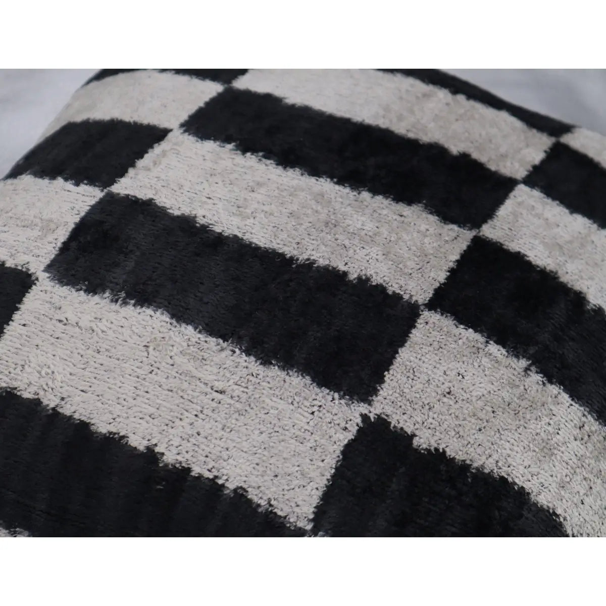 Canvello Decorative Black And White Lumbar Pillow | 16 x 16 in (40 x 40 cm) - Canvello