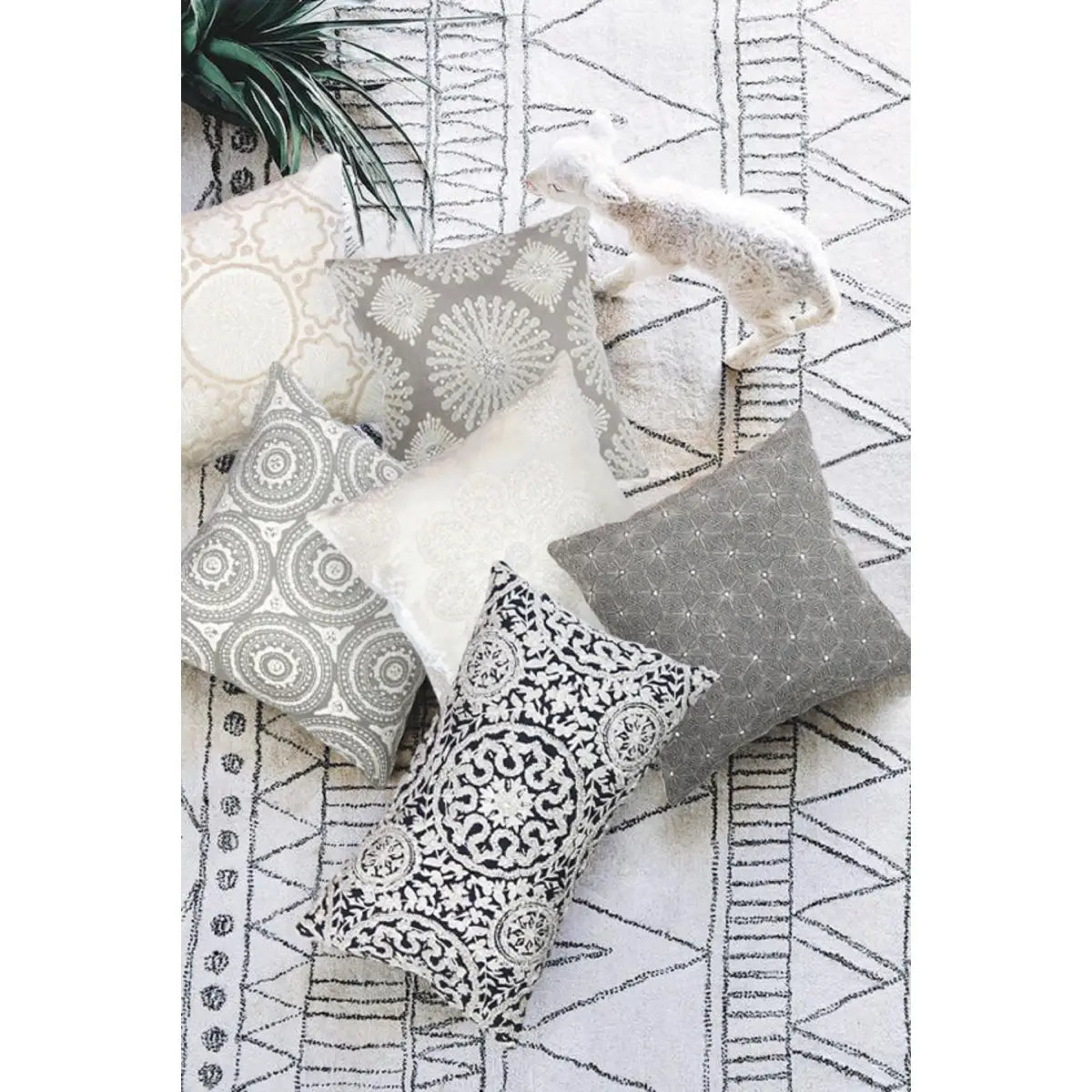 Canvello Naples Embroidered Pillow Navy/Taupe - Navy / 14’’ x 24’’ - Canvello