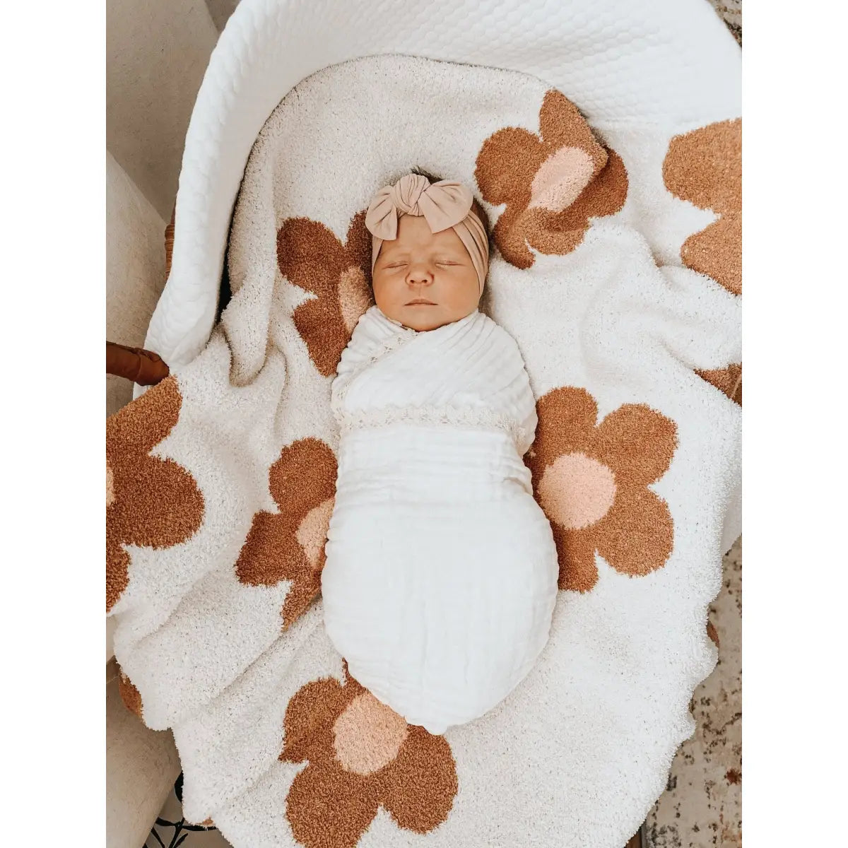 Daisy Plush Blanket - Caramel and Pink - Harp Angel Boutique