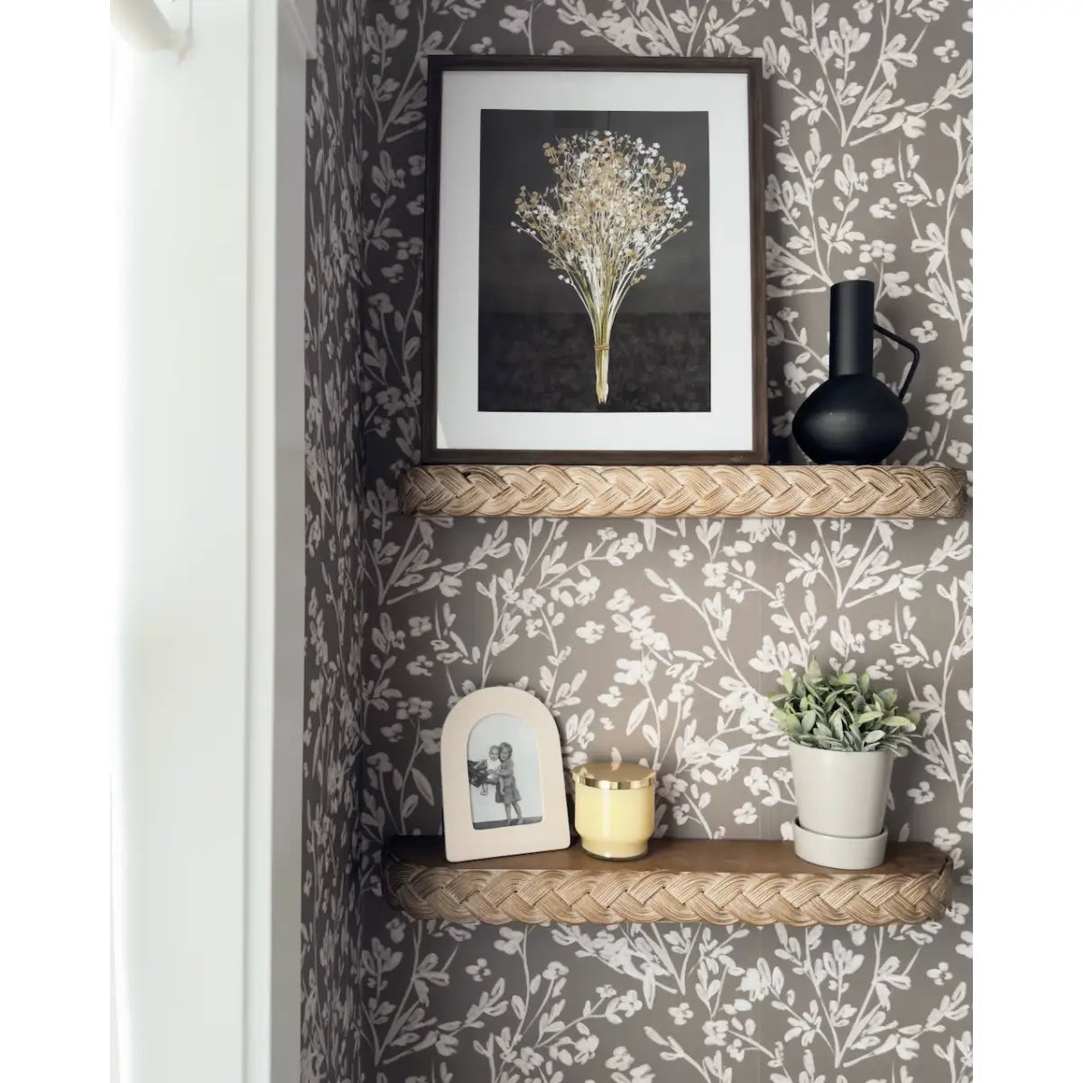 Edith Wallpaper - Whispy Flowers - by Fox and Pebble - Loomwell Home Goods
