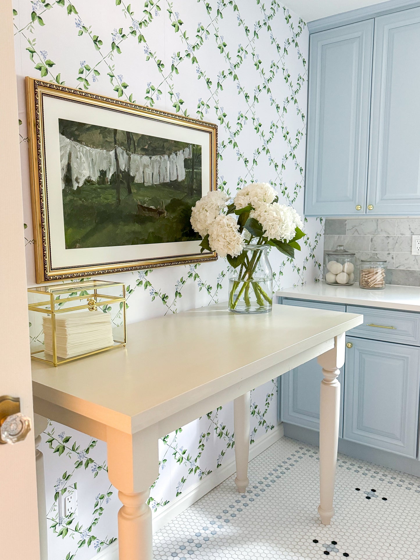 Edna Wallpaper by Sarah Gross Design - Loomwell Home Goods