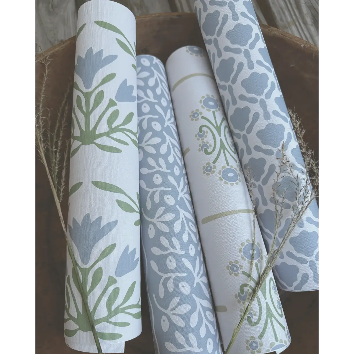 Julia Wallpaper - Simple Floral Geometric - by Heights Design Studio - Loomwell Home Goods