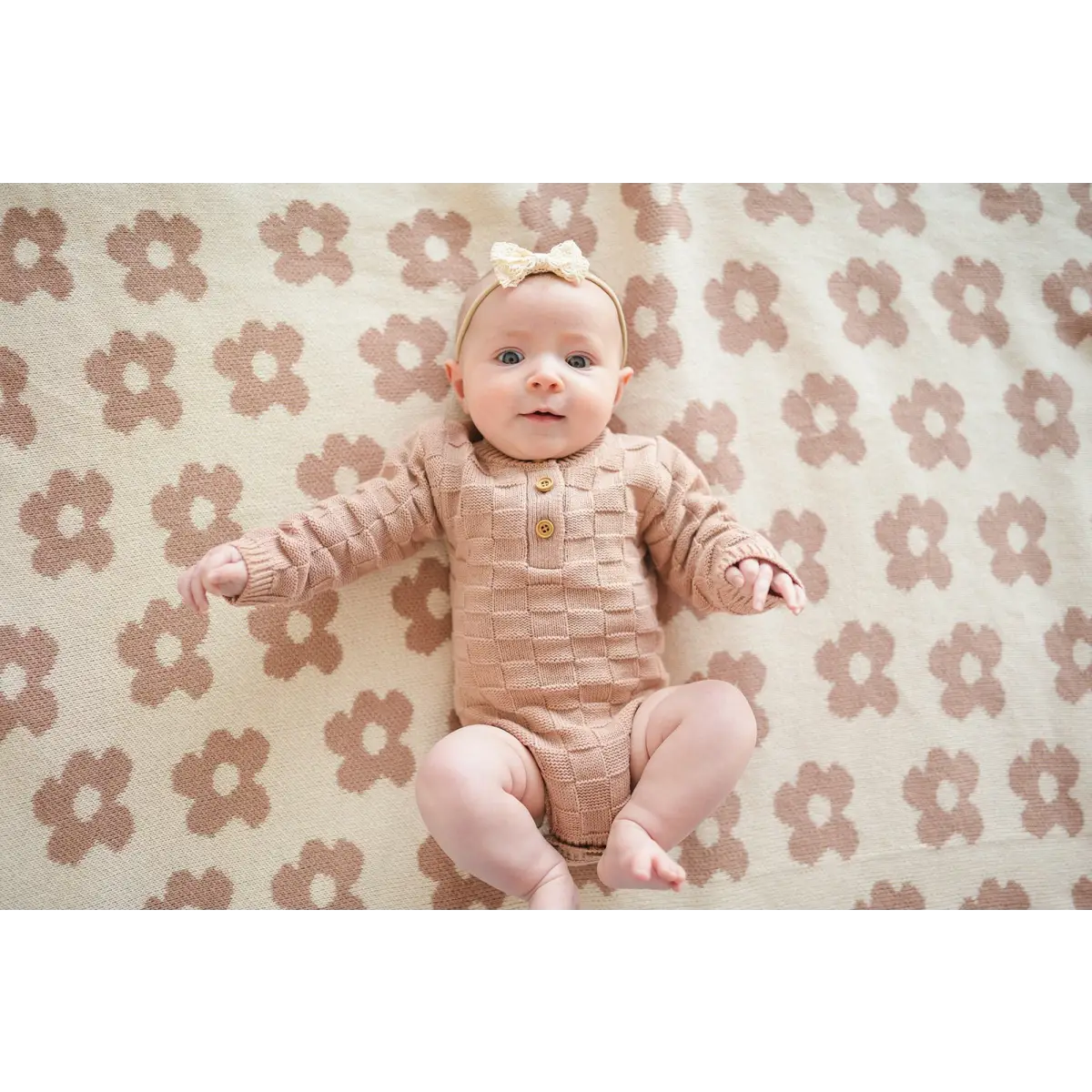 Knitted Baby Blanket - Mocha Daisy - Harp Angel Boutique