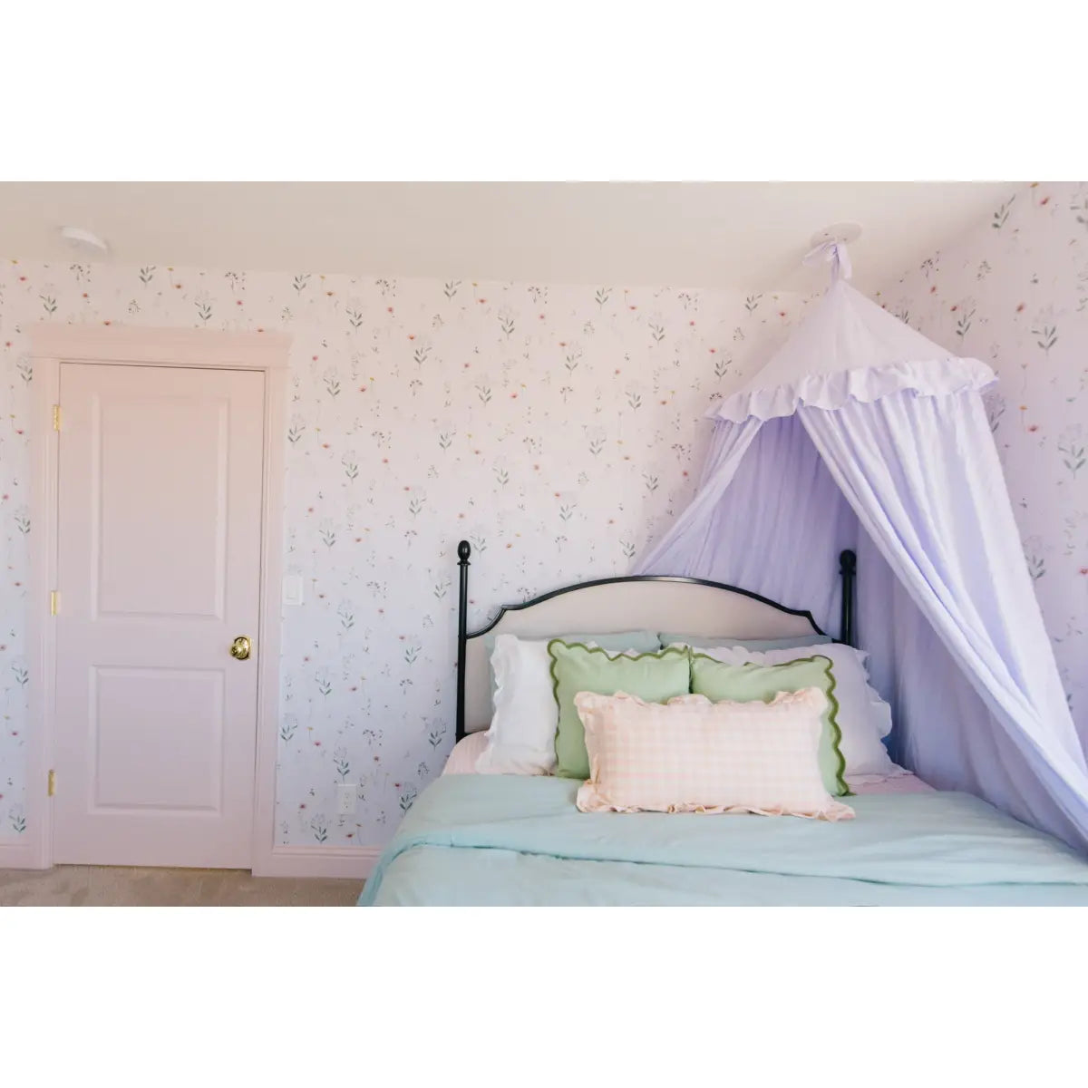 Marta Wallpaper - Sweet Daisies for Kids - by Emily Cooper Art - Loomwell Home Goods