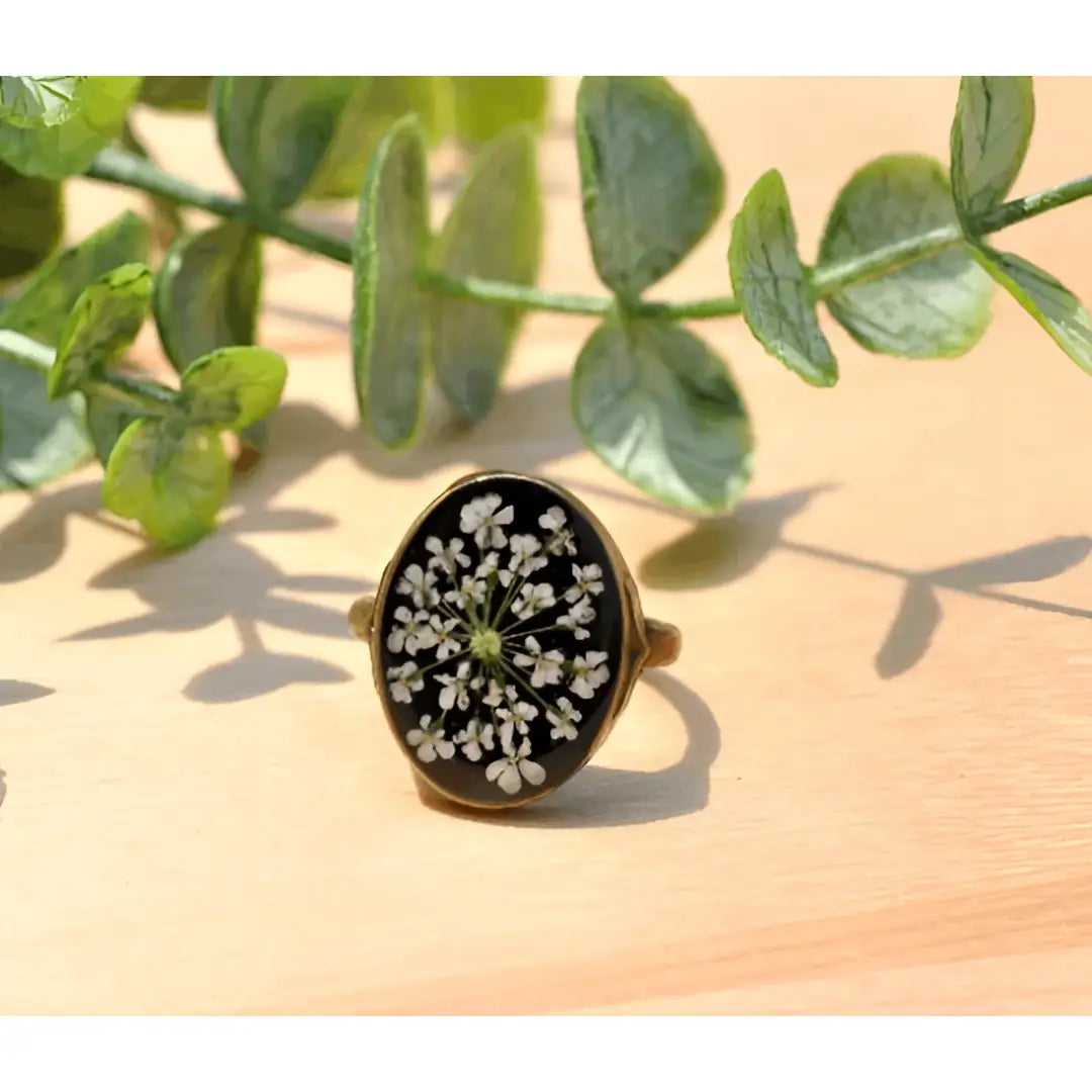 Queen Anne’s Lace Oval Ring Pressed Flower size 8 - My Beverly Jewelry