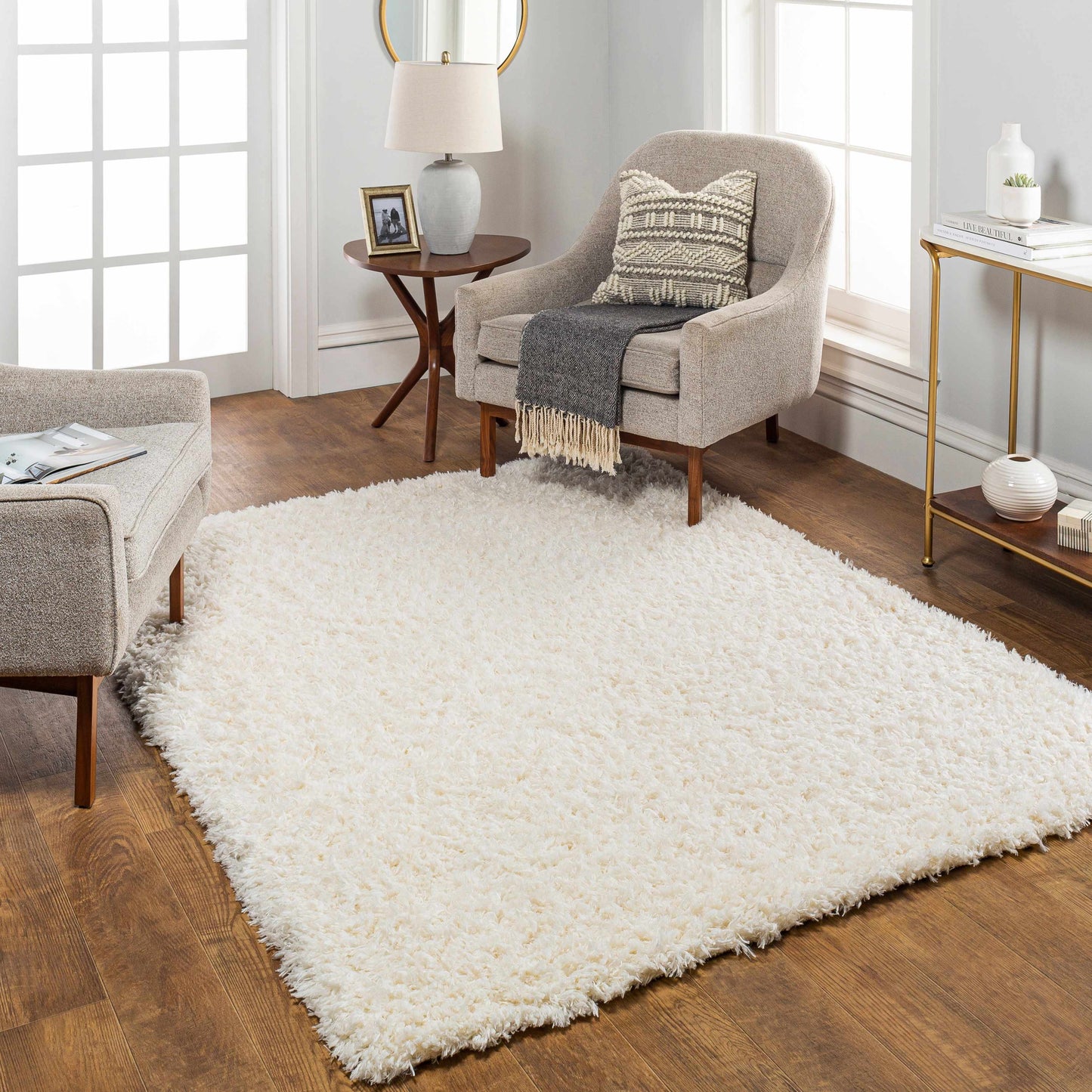 Siari Solid Cream Plush Rug - Boutique Rugs