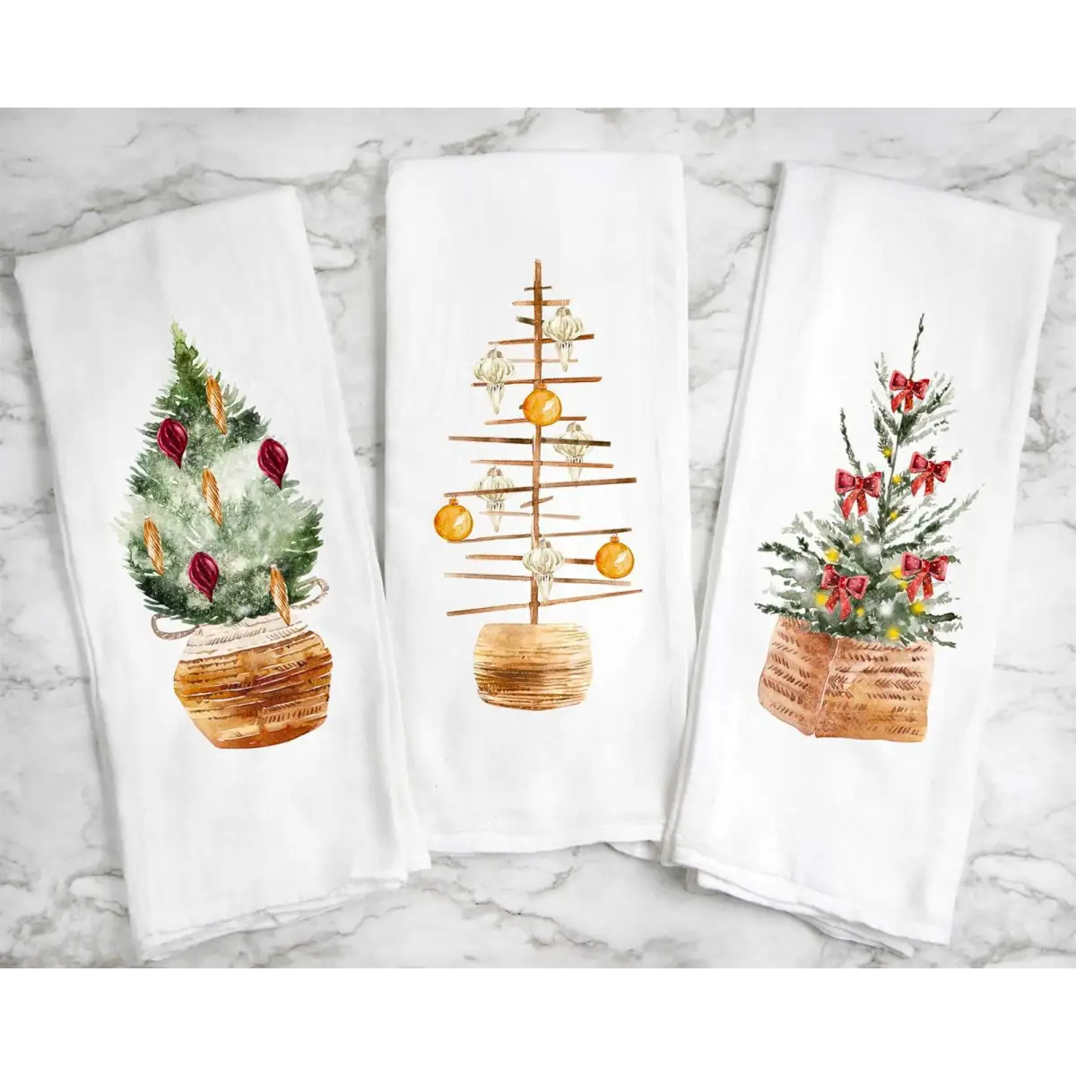 Tea Towel - Christmas Tree With Red & Gold Ornaments - Peach Closet