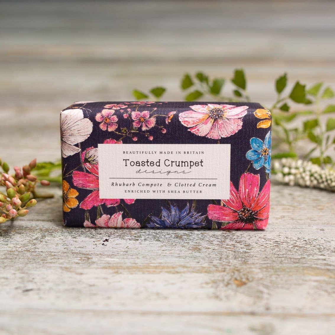 Luxury Soap Bar - Rhubarb & Clotted Cream