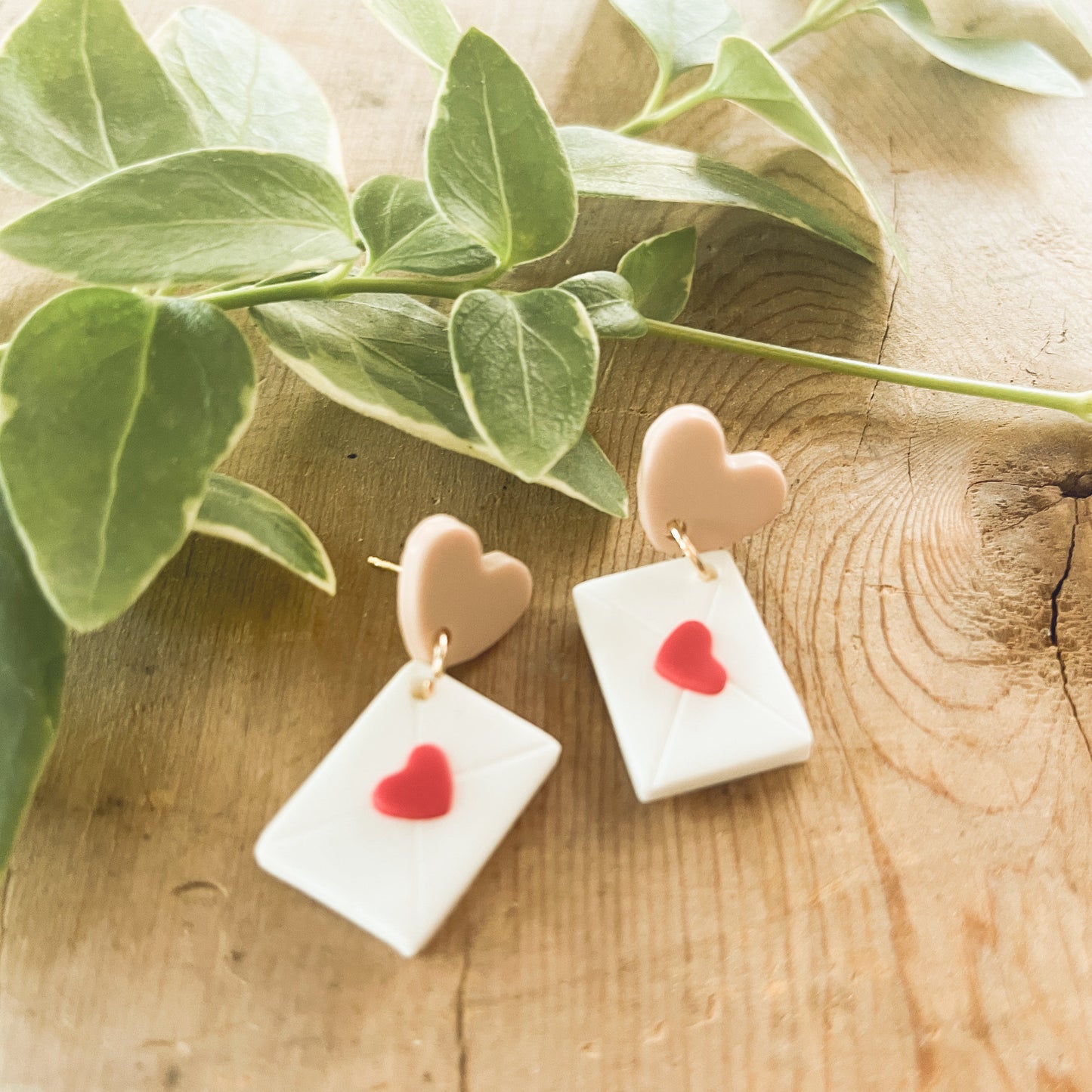 Adorables pendientes con letras de amor