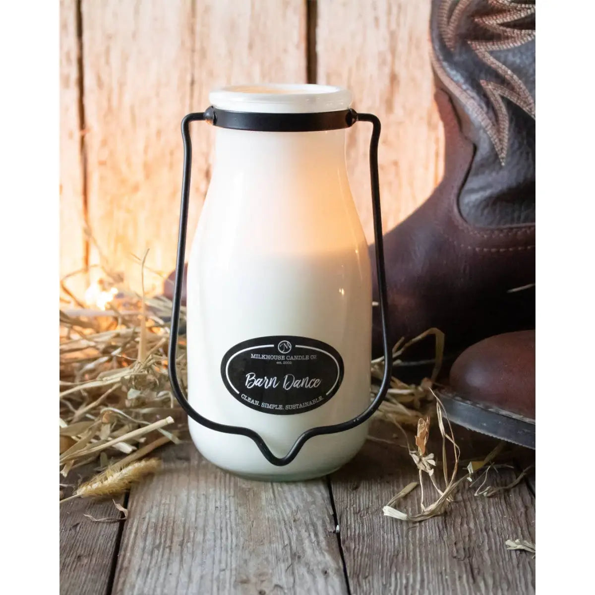 14 oz Milkbottle Candle: Barn Dance - Milkhouse Candle Company