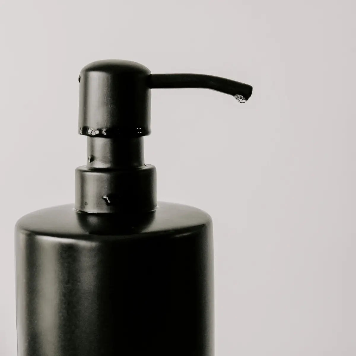 15oz Black Stoneware Hand Soap Dispenser - Sweet Water Decor