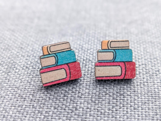 Adorables pendientes de madera con forma de libro