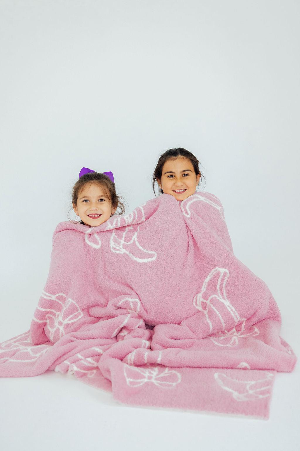 Kids Cozy Blanket - Light Pink Cowgirl - Mila & Rose ®