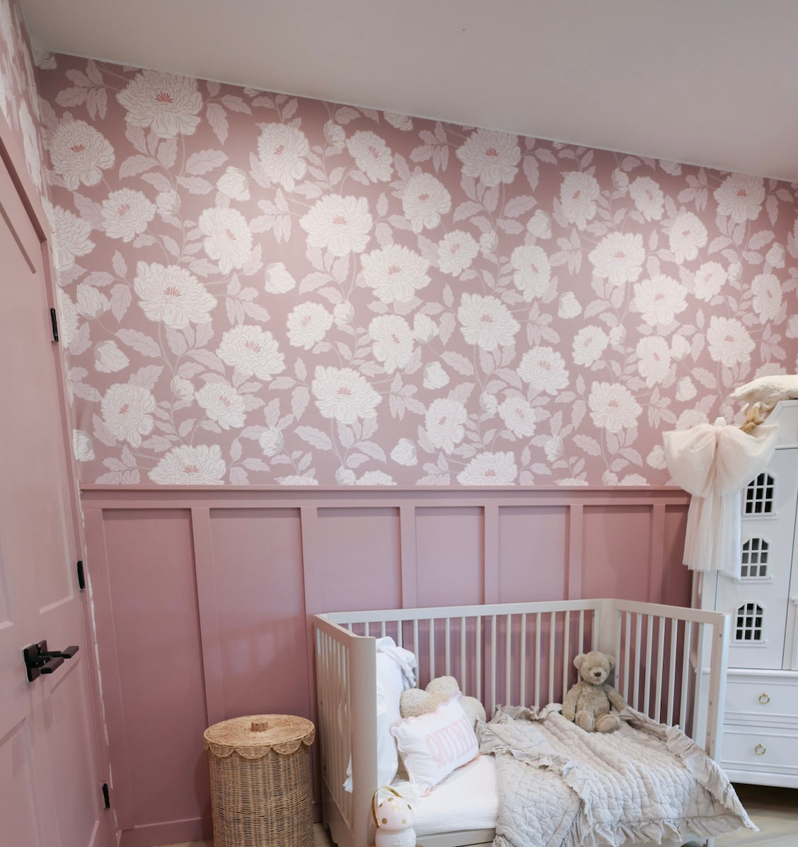 Riley Wallpaper by Gabriela Dachin - Loomwell Home Goods