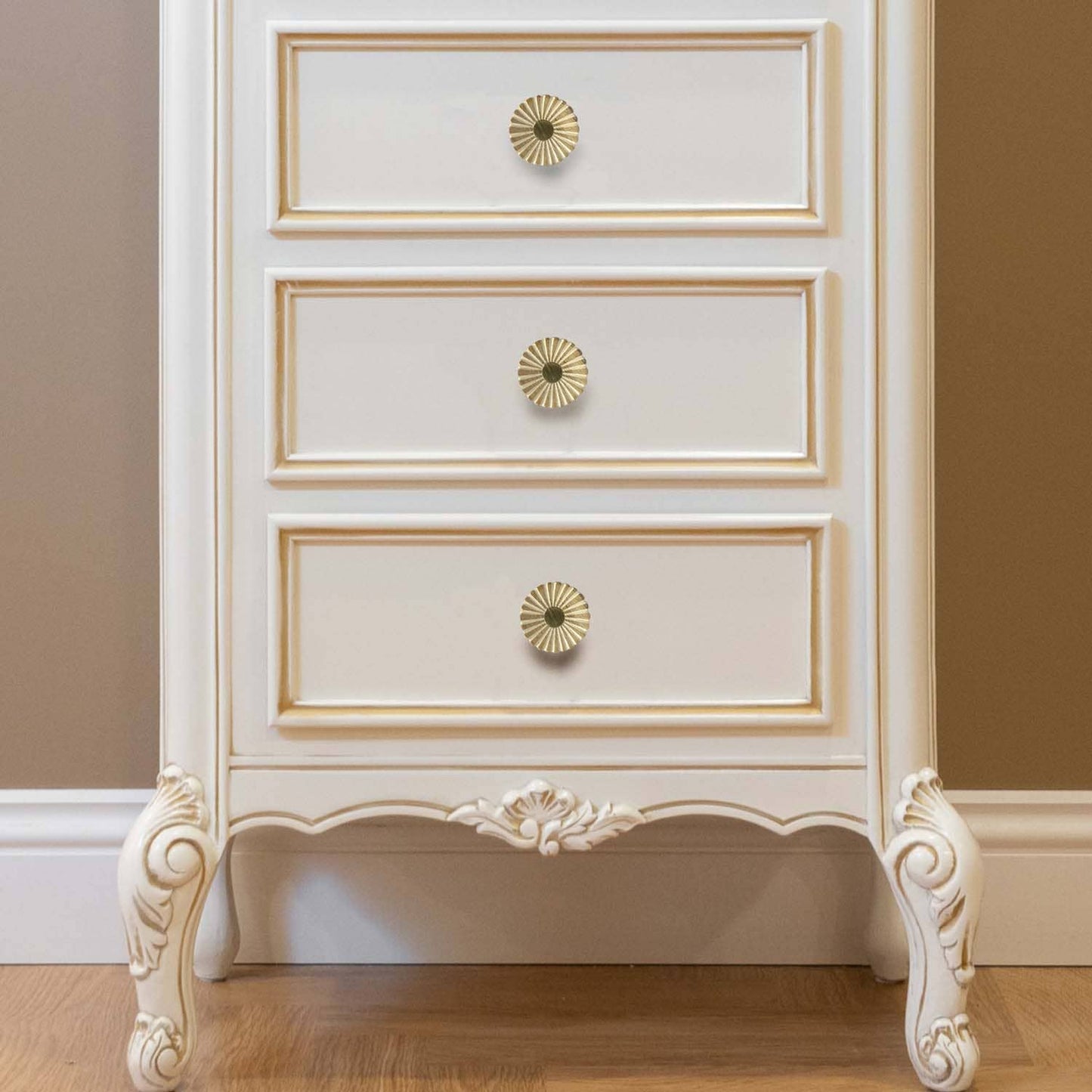 White Wood Flower Cabinet Knob