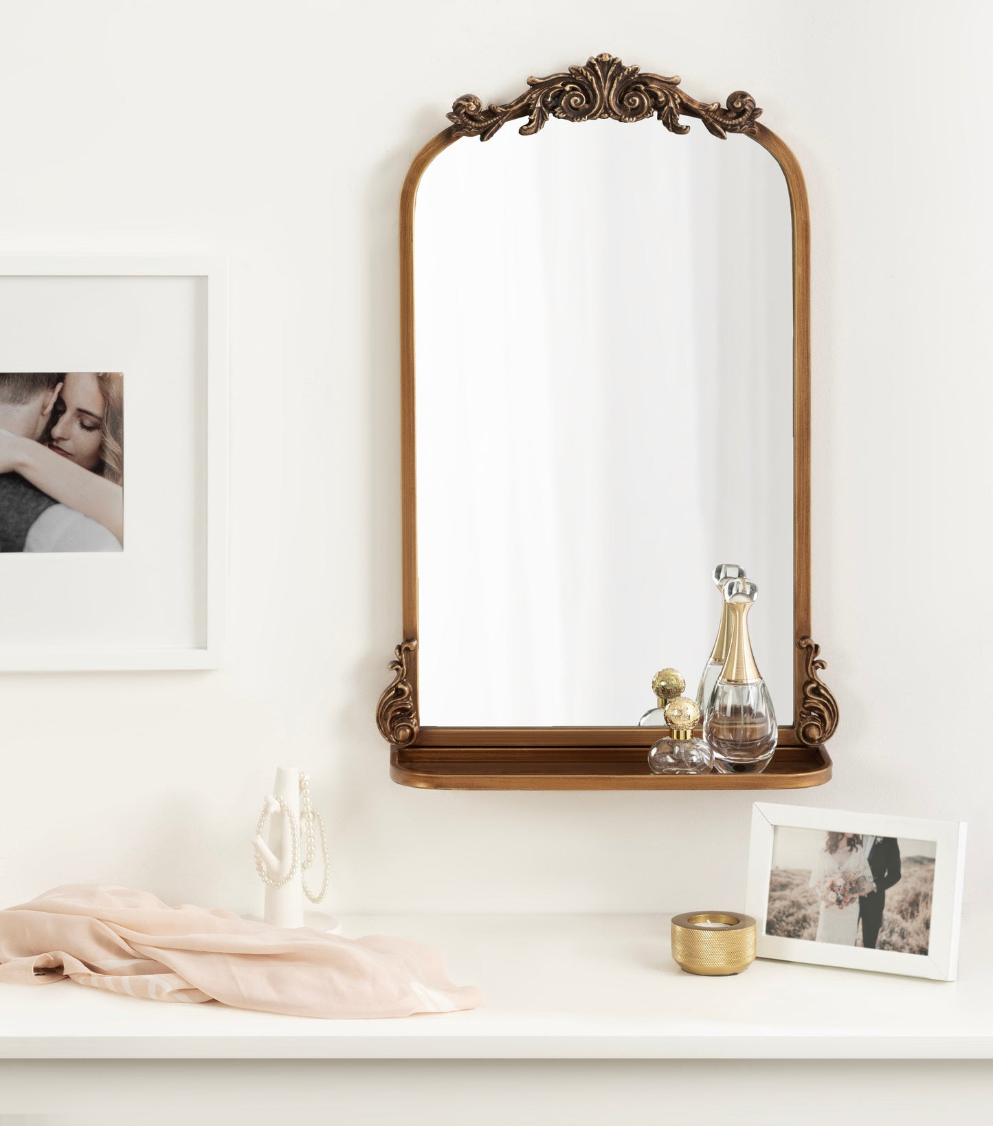 Arendahl Elegant Arch Mirror with Shelf
