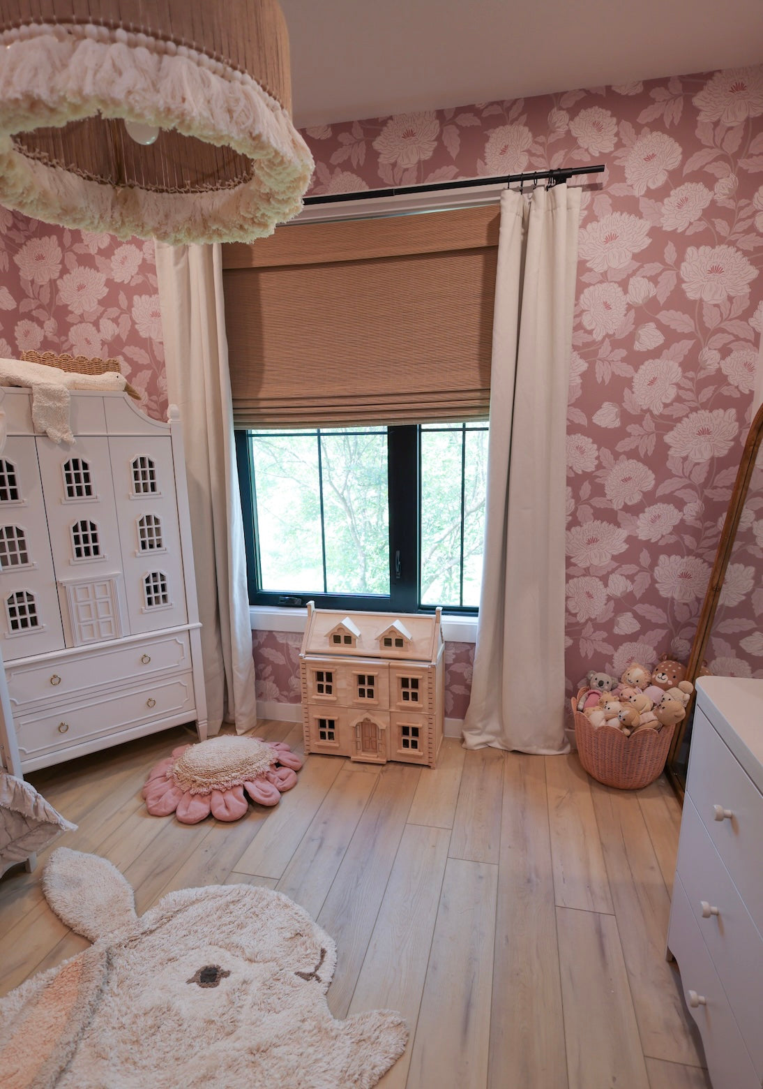 Riley Wallpaper by Gabriela Dachin - Loomwell Home Goods