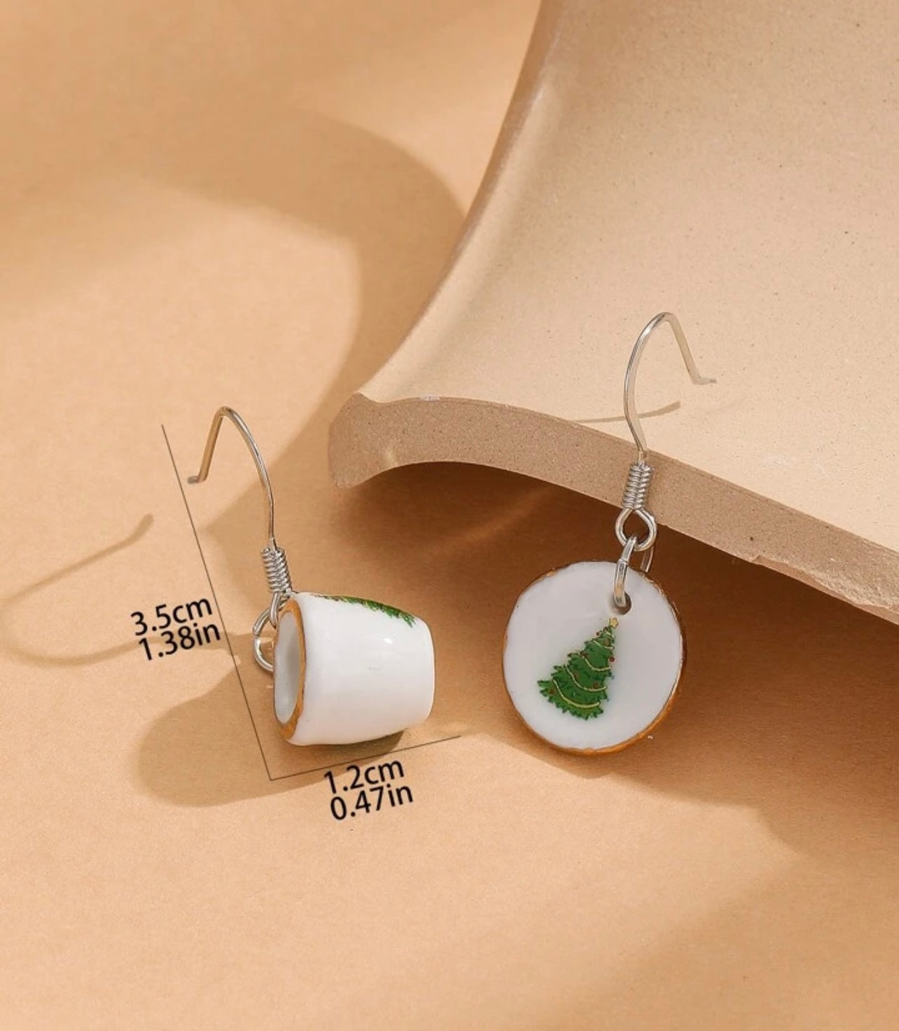 Ensemble de boucles d'oreilles adorables en forme de tasse à thé de Noël