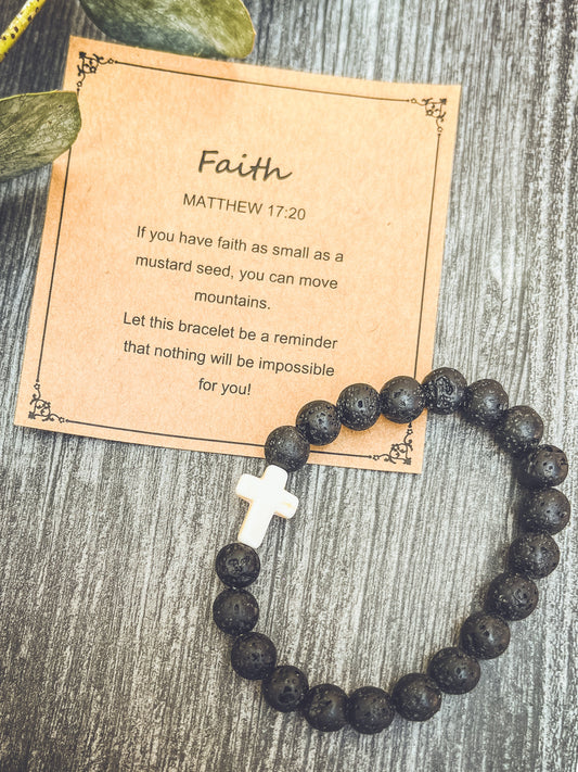 Magnifique bracelet Faith en pierre de lave noire