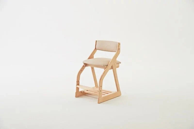 Silla de madera maciza ajustable Calla para niños: 4 configuraciones de altura, tela fácil de limpiar