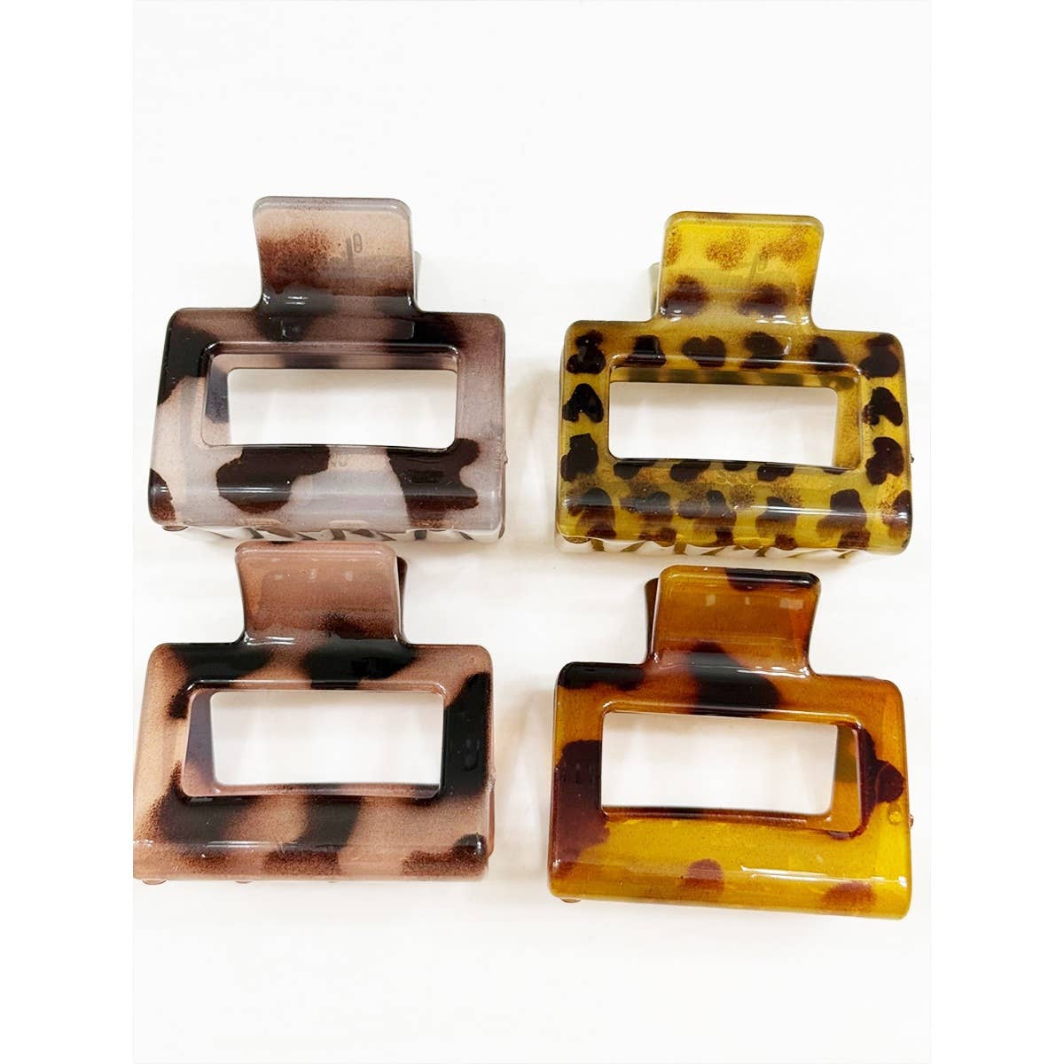Medium Tortoise Hair Claw Clips - Love and Repeat