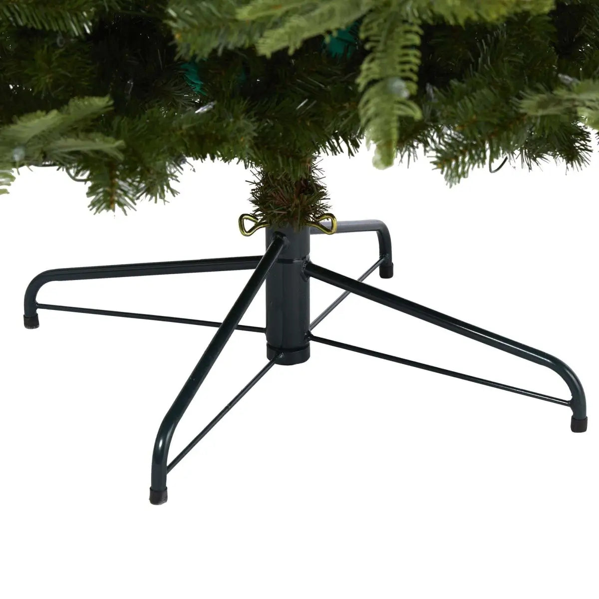 7.5’ Layered Washington Spruce Artificial Christmas Tree with 550 Clear LED Lights and 1325 Bendable Branches - Green