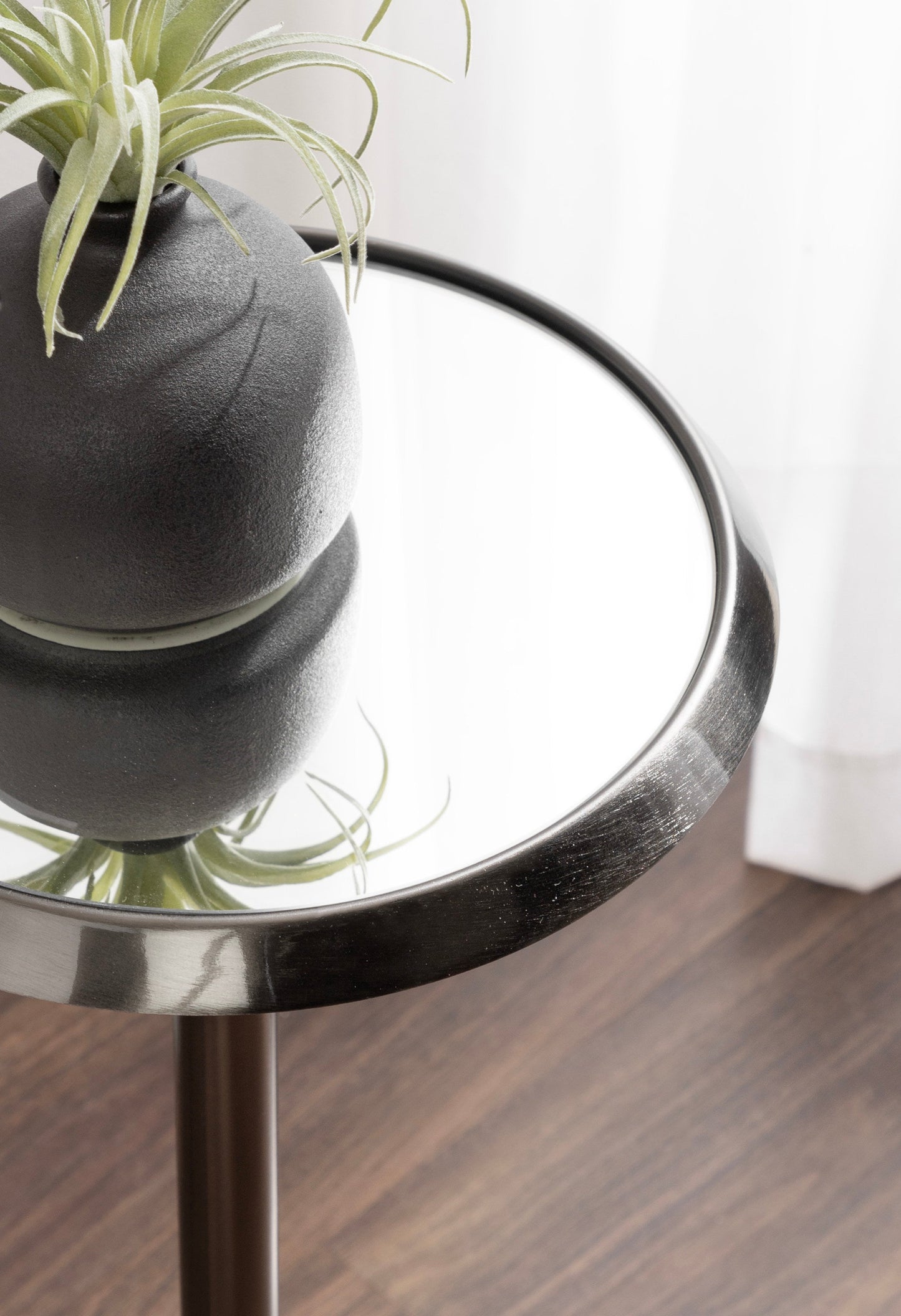 Sanzo Metal Cocktail Table or Plant Stand