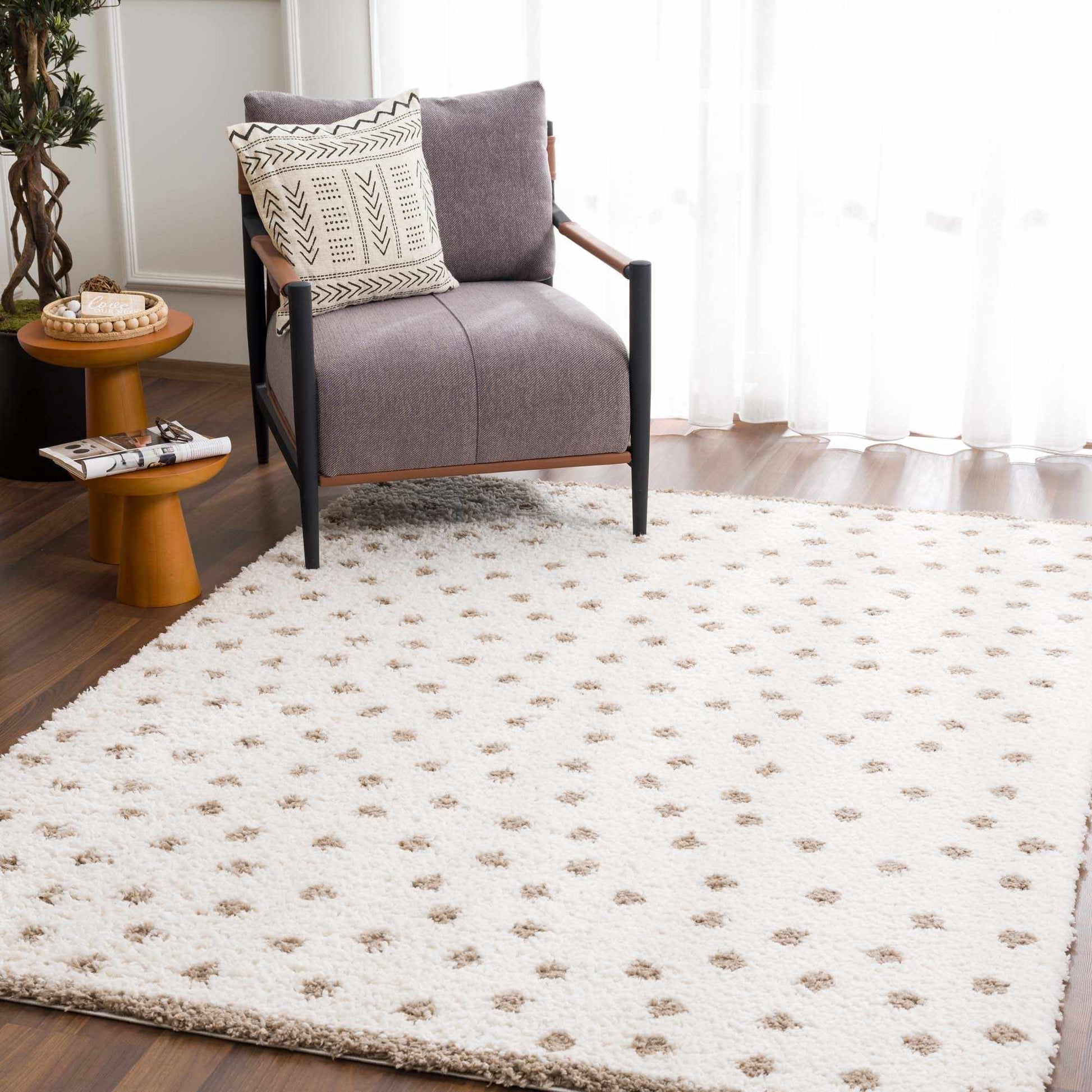 Chaia Dotted Cream & Brown Plush Rug - Boutique Rugs