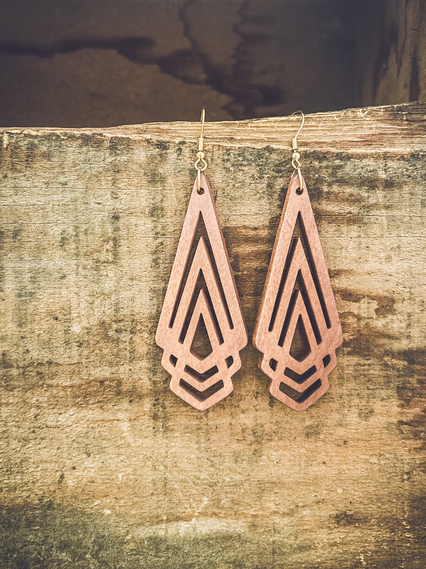 Belles boucles d'oreilles pendantes en bois de style bohème