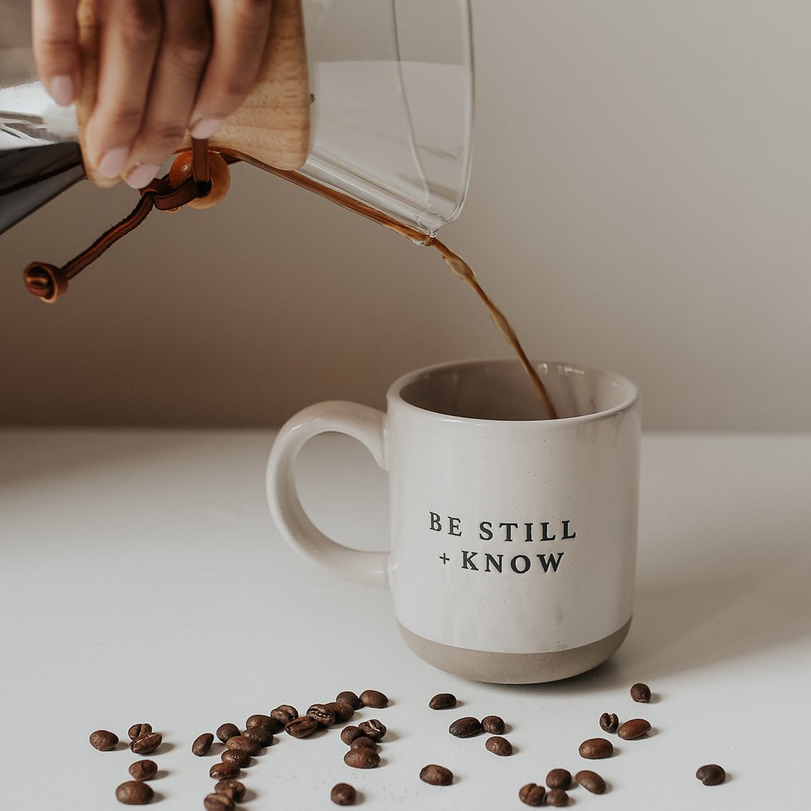 Taza de café de cerámica de 14 oz Be Still and Know 