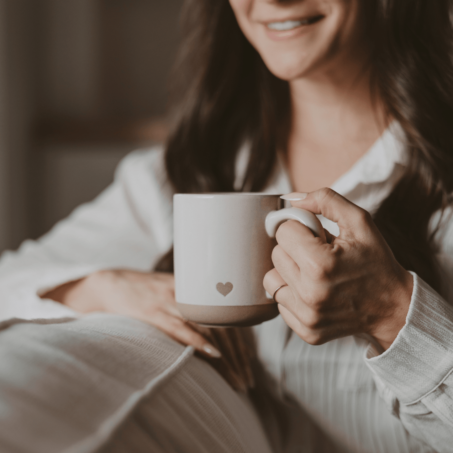 Taza de café de cerámica con forma de corazón de 14 oz