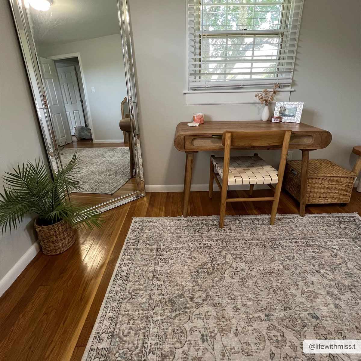 Cream Holi-2301 Washable Area Rug - Boutique Rugs