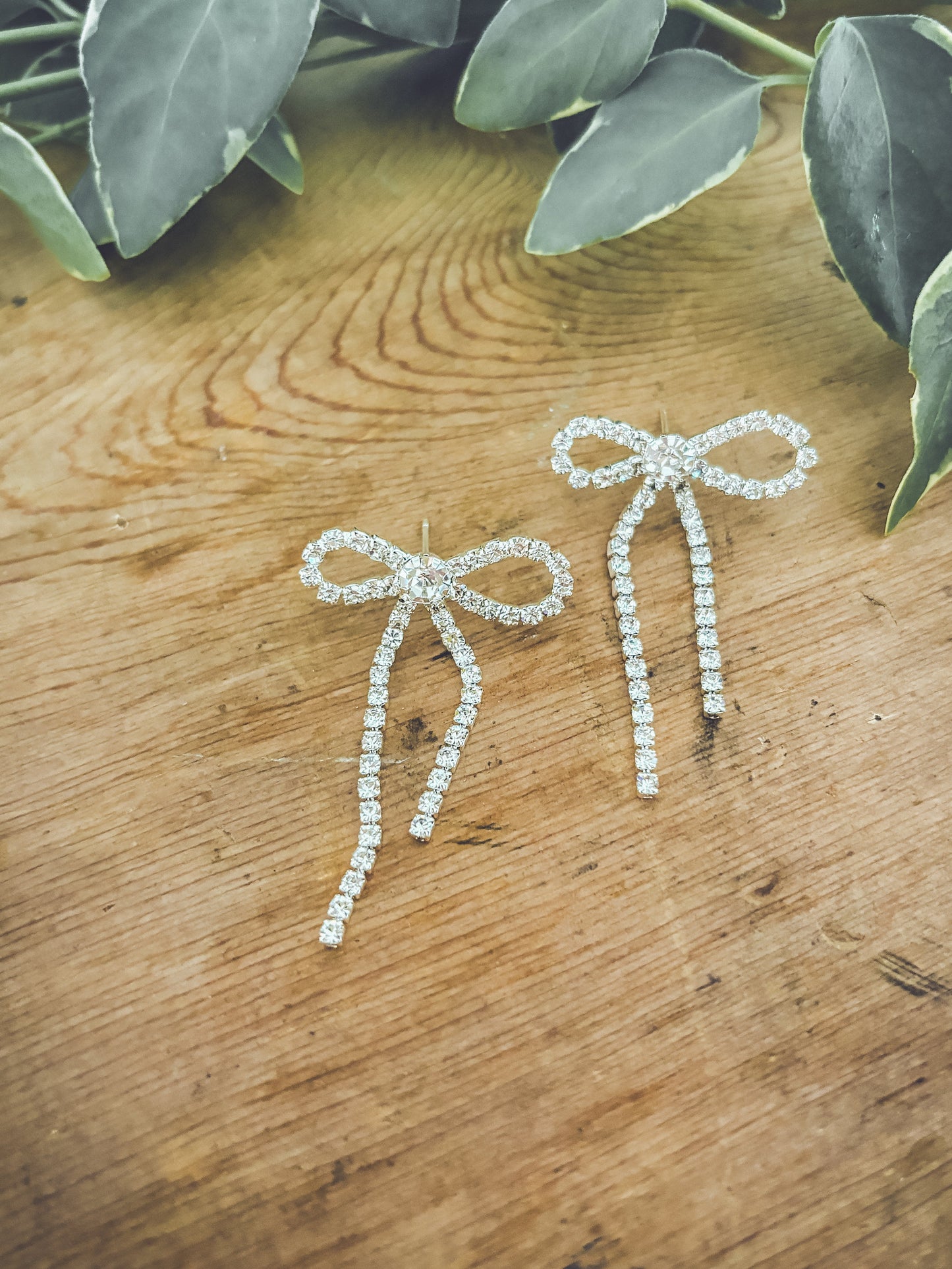 Adorable Crystal Bow Earrings