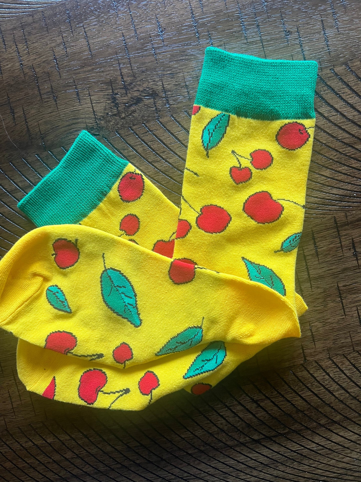 Adorables chaussettes à motif de cerises