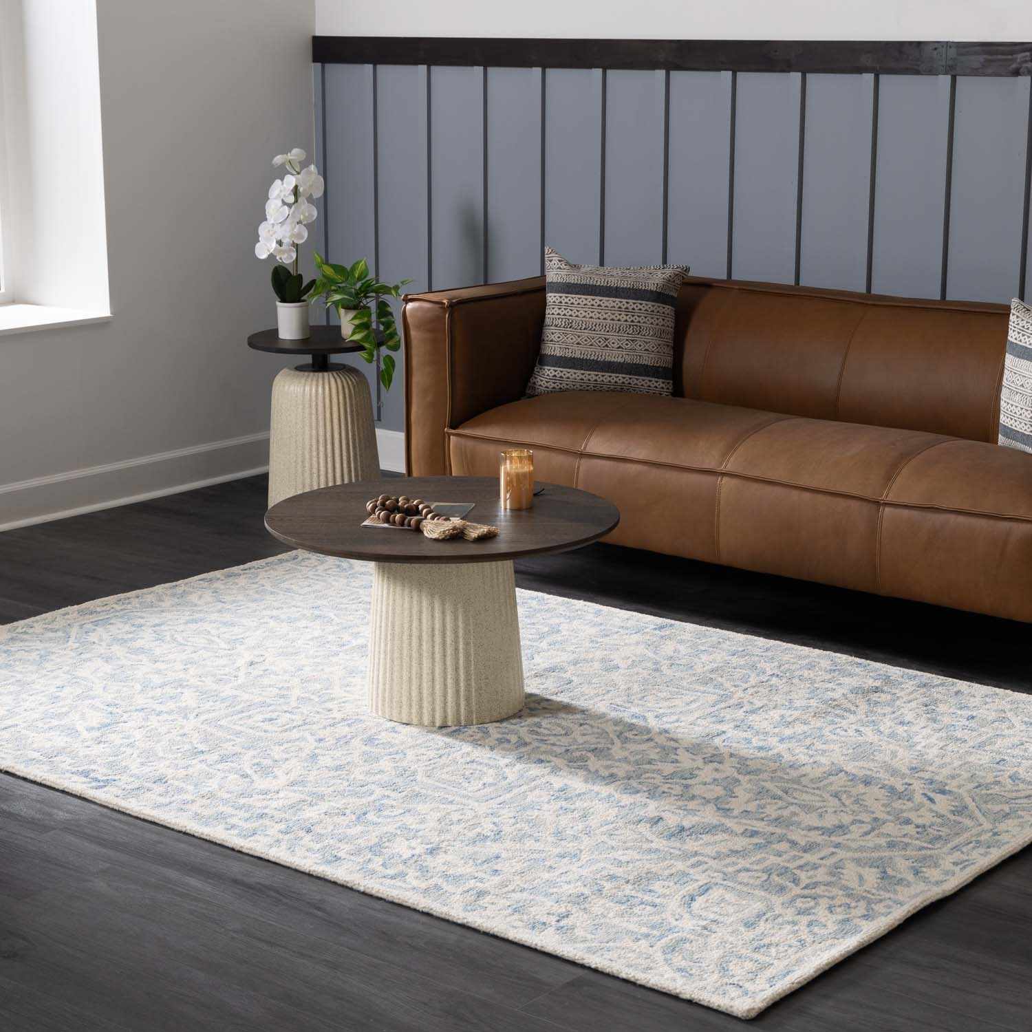 Blue and White Traditional Wool Rug - Boutique Rugs