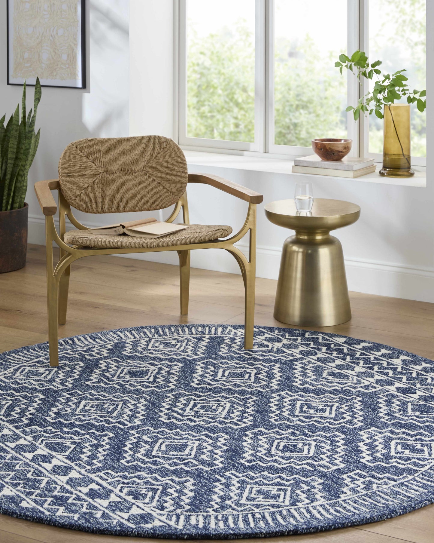 Navy Blue Updated Traditional Wool Rug - Boutique Rugs