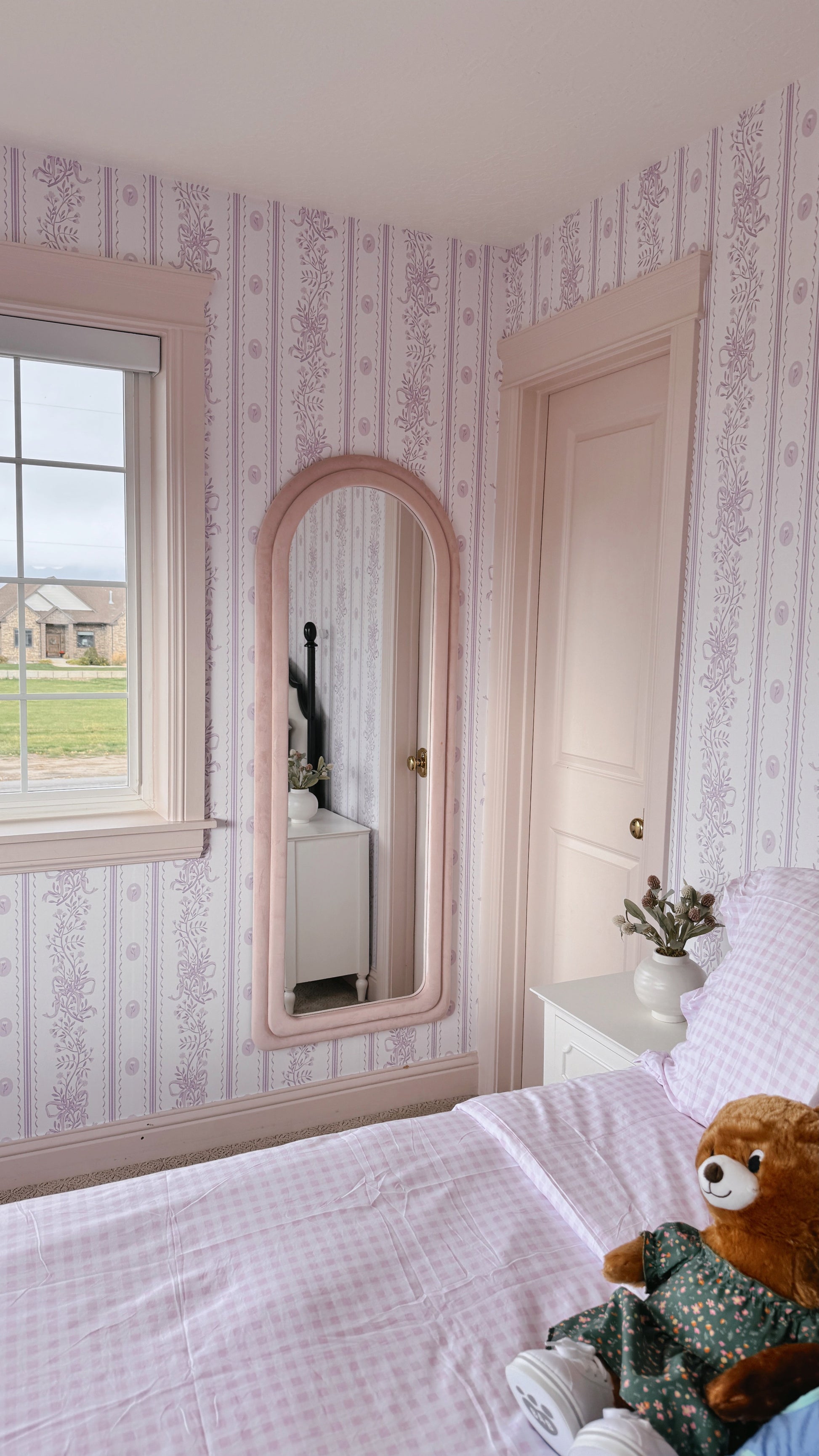 Dottie Wallpaper by Zanet From Wonderland - Loomwell Home Goods