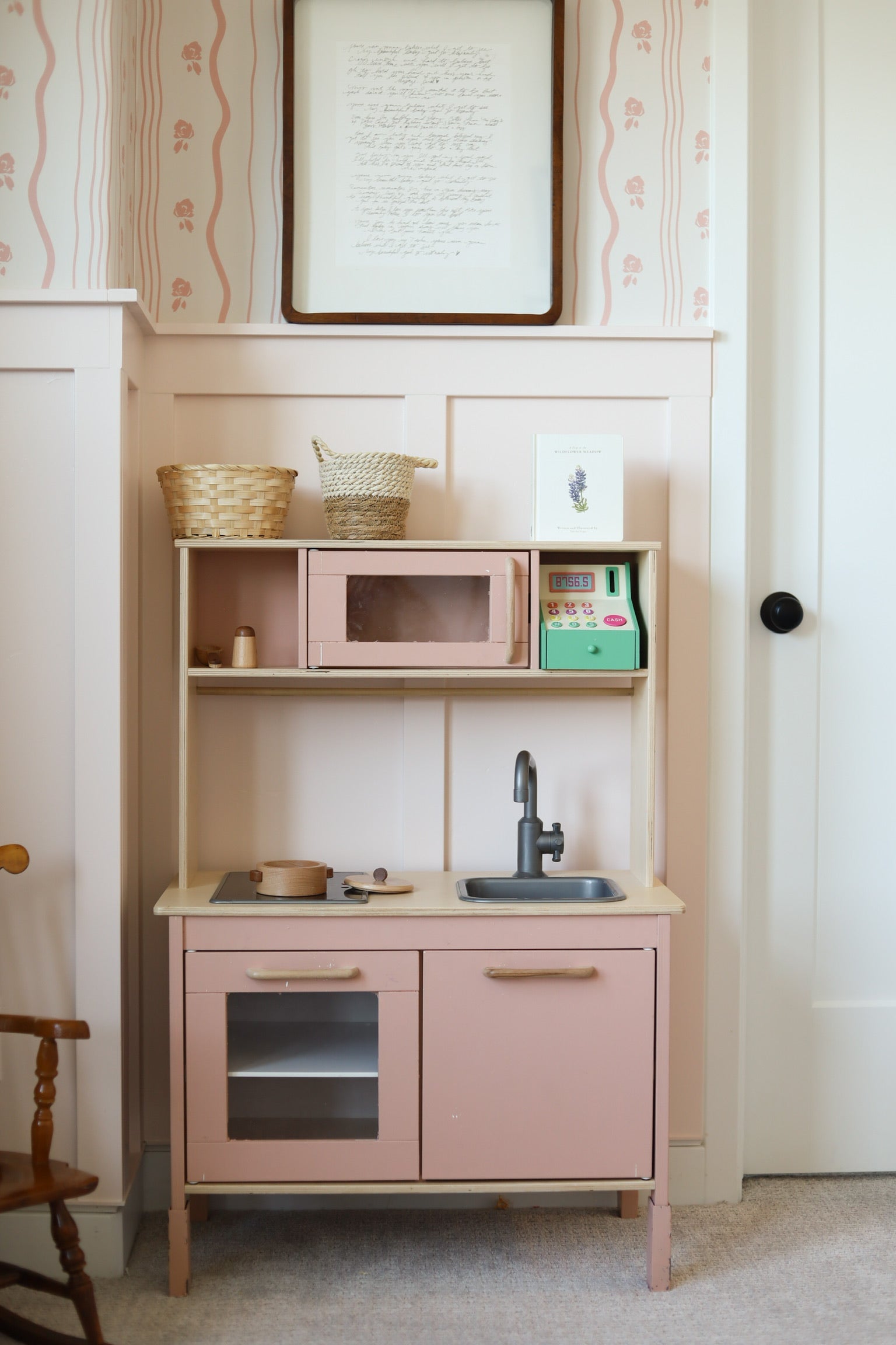 Halle Wallpaper by Gabriela Dachin - Loomwell Home Goods