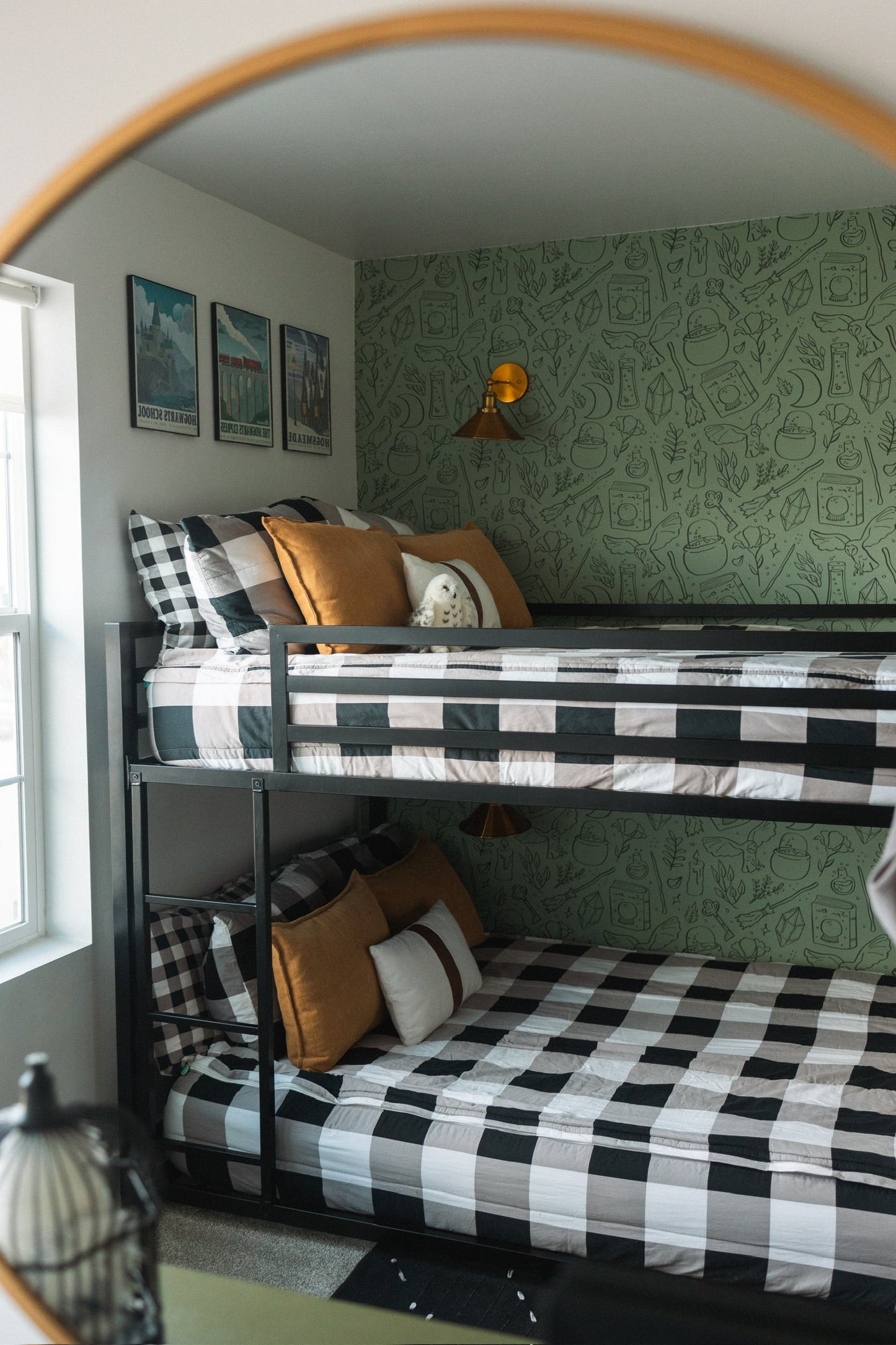 Hedwig Wallpaper - Loomwell Home Goods