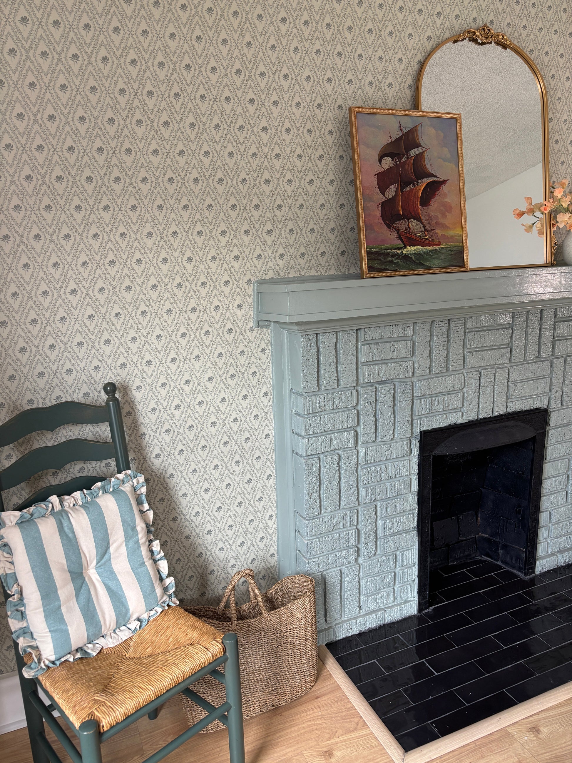 Violet Wallpaper by Taddy Mikelaites - Loomwell Home Goods