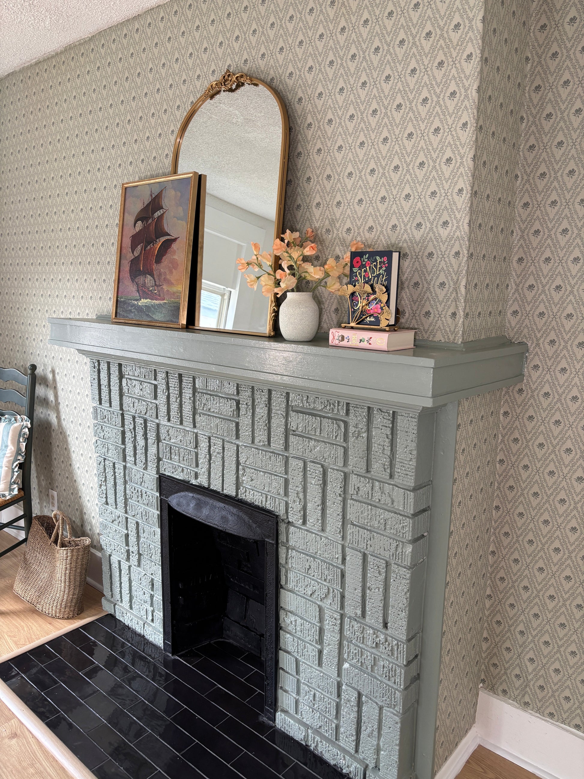 Violet Wallpaper by Taddy Mikelaites - Loomwell Home Goods