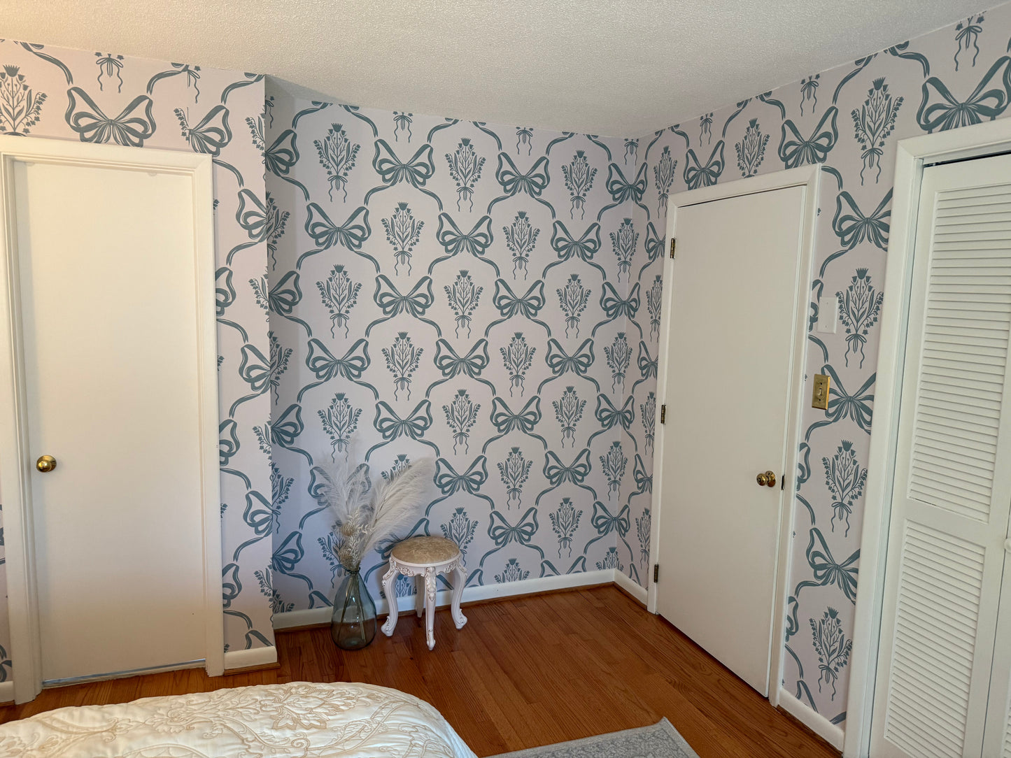 Lacey Wallpaper by The Beau Studio - Loomwell Home Goods