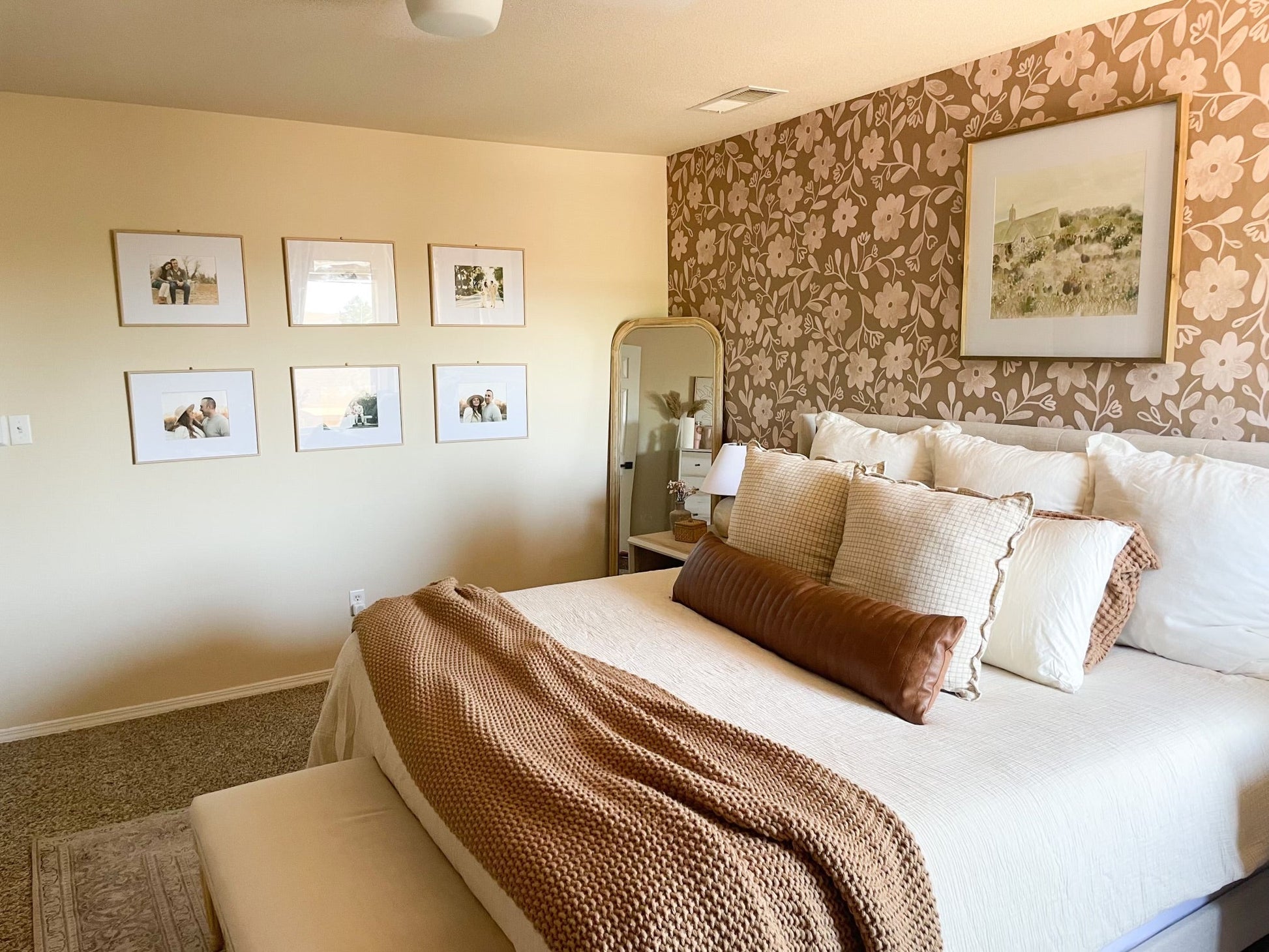 Markie Wallpaper by Christy Beasley - Loomwell Home Goods